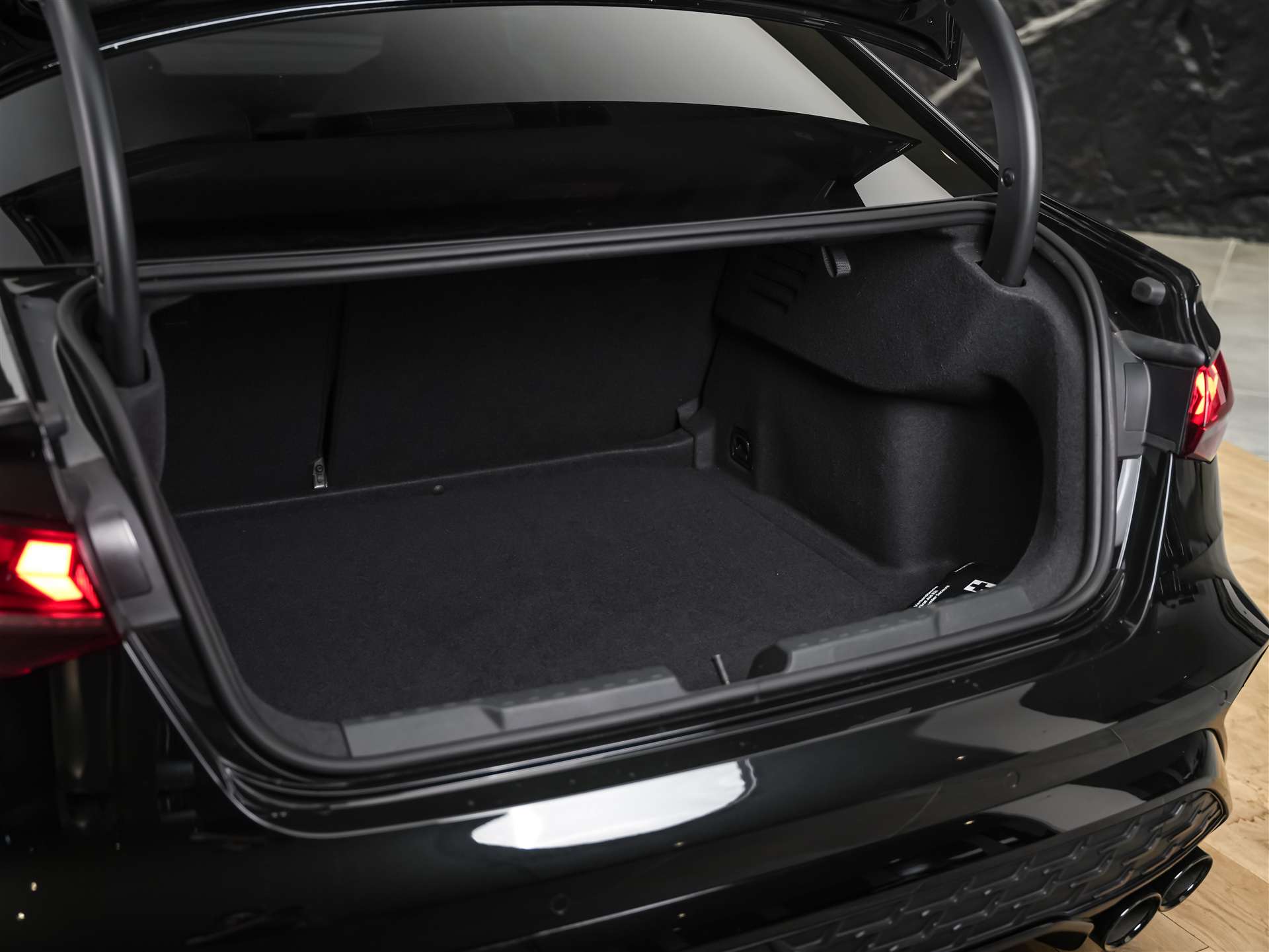 AUDI S3 Limousine TFSI quattro S-tronic *Facelift*Kamera*19" Felgen*ACC*-image-40