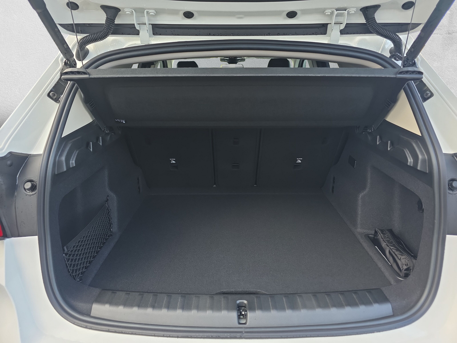 BMW X1 xDrive 25e-image-9