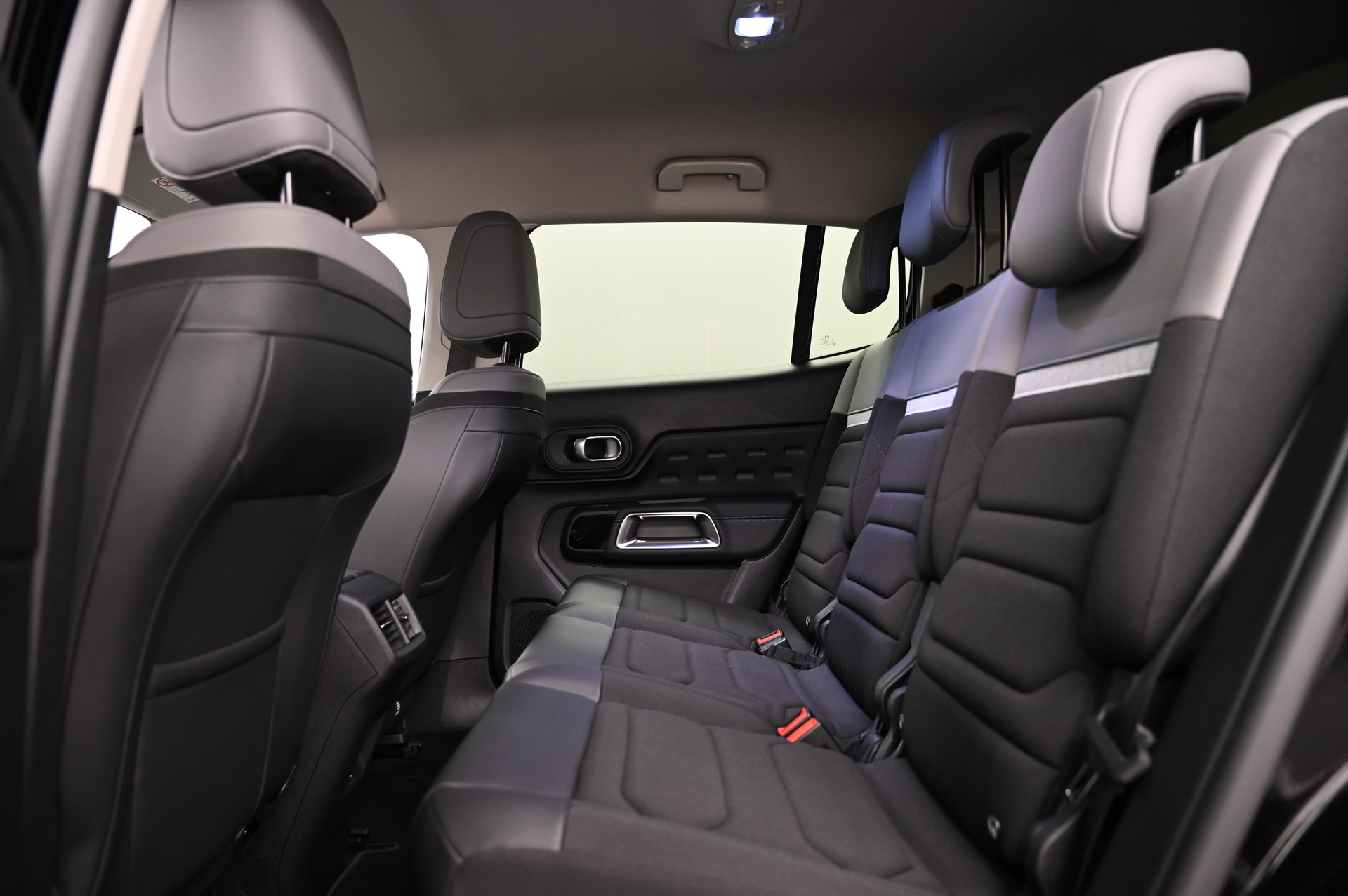 CITROEN C5 Aircross 1.2 PureTech Swiss Edition-image-5