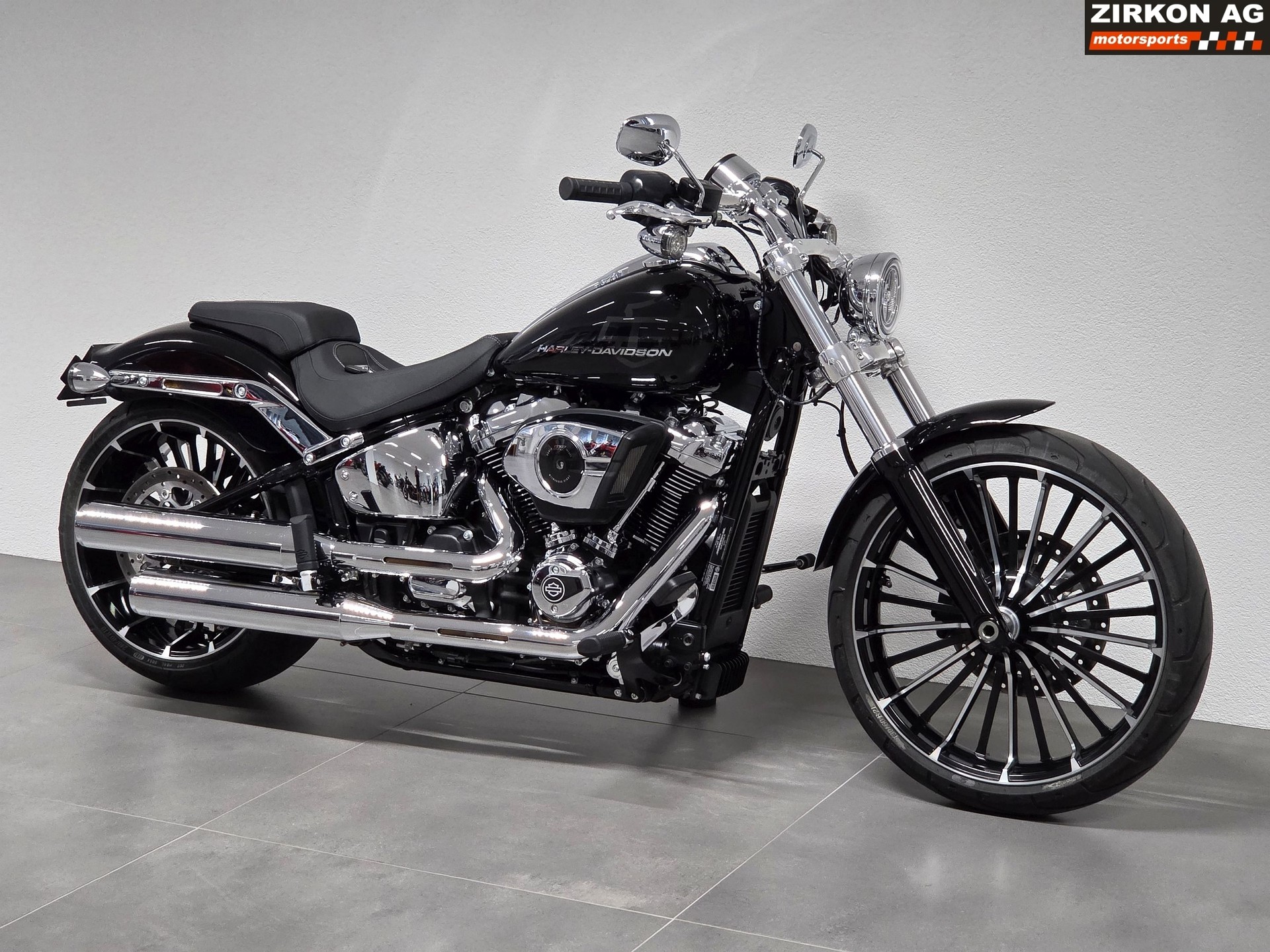 HARLEY-DAVIDSON FXBR Breakout 117ci-image-1