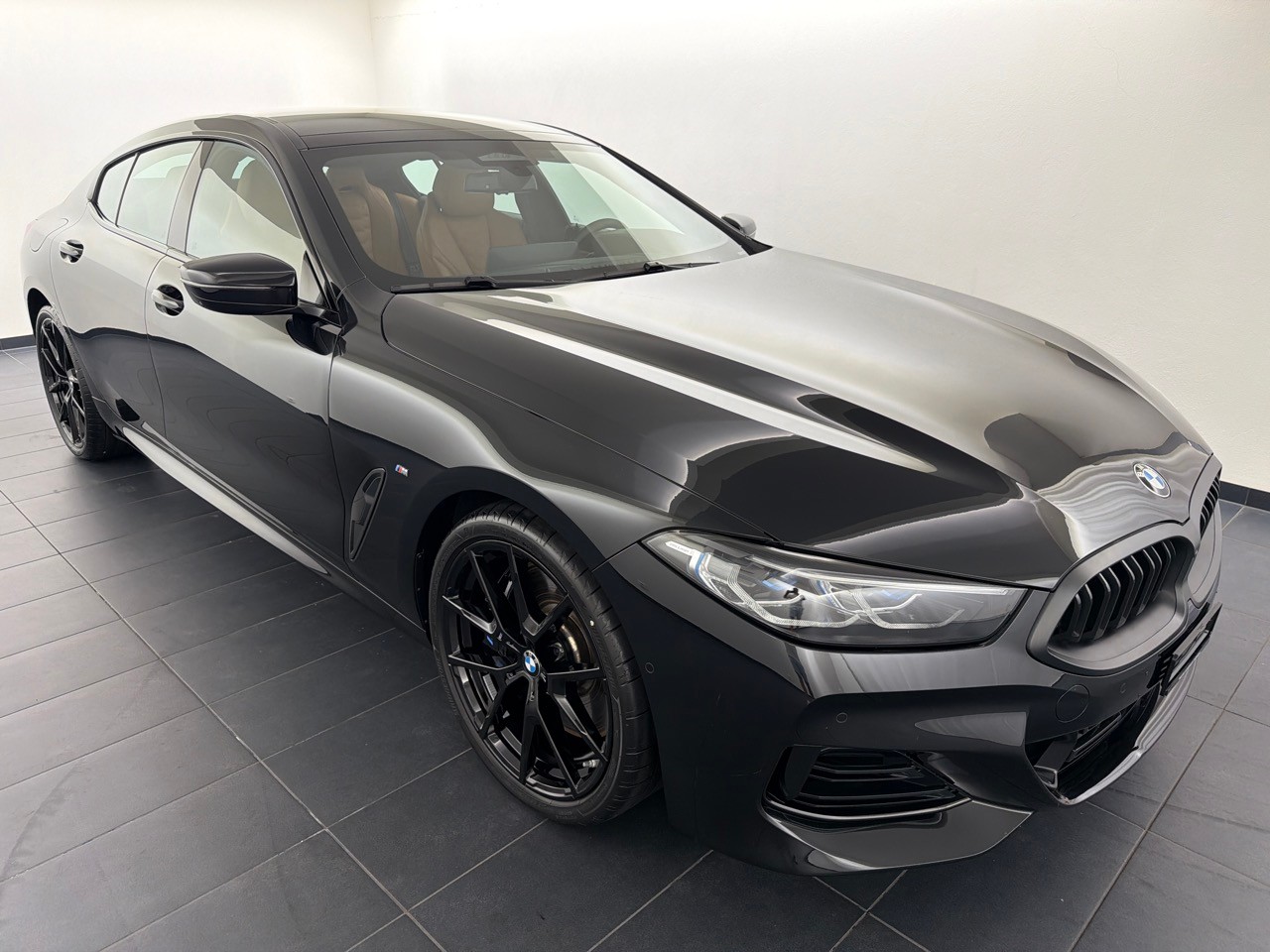BMW 840i sDr M Sport Pro-showroom-element-3