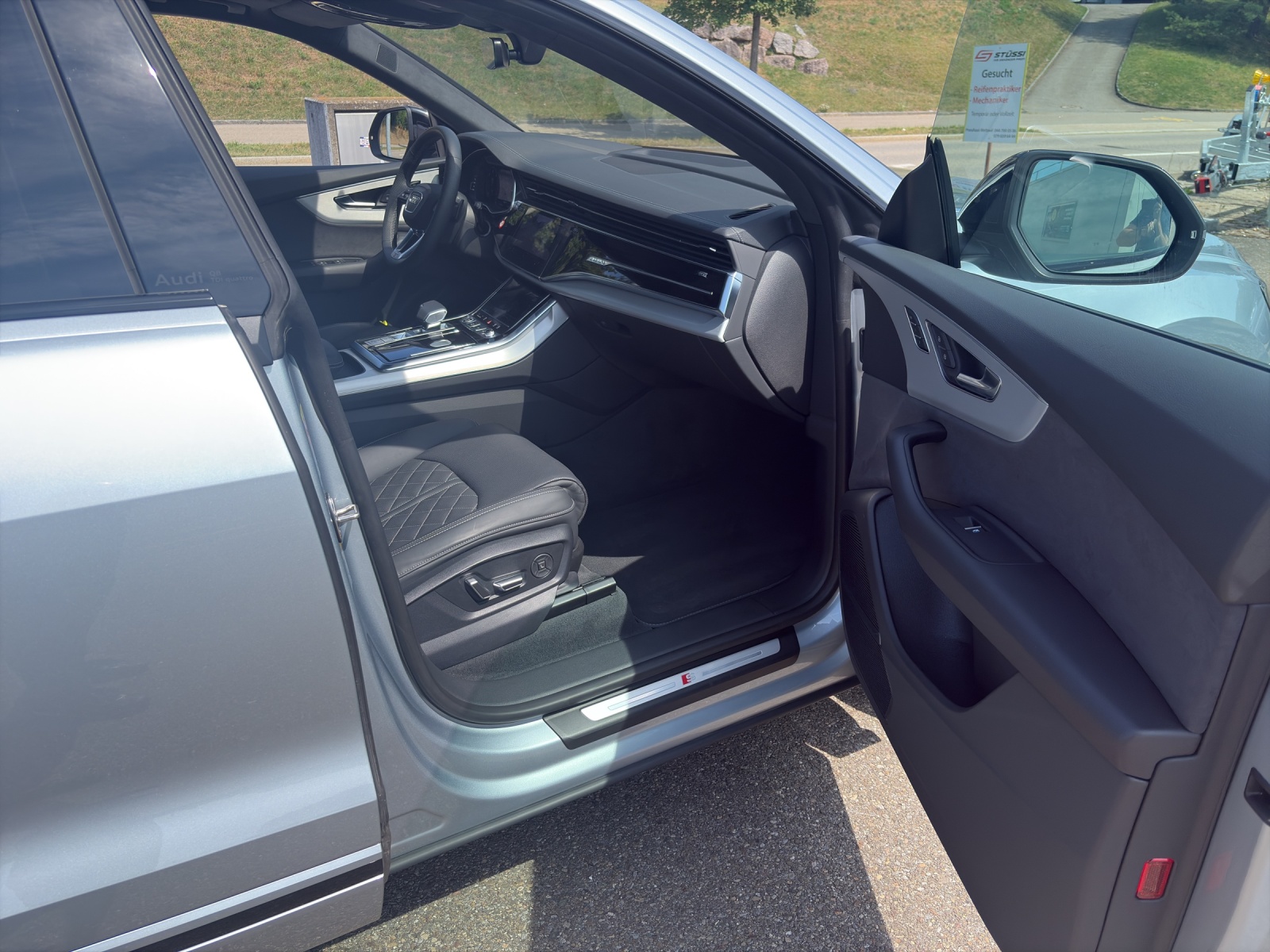 AUDI Q8 SUV 3.0 50 TDI quattro T-Tronic-image-5