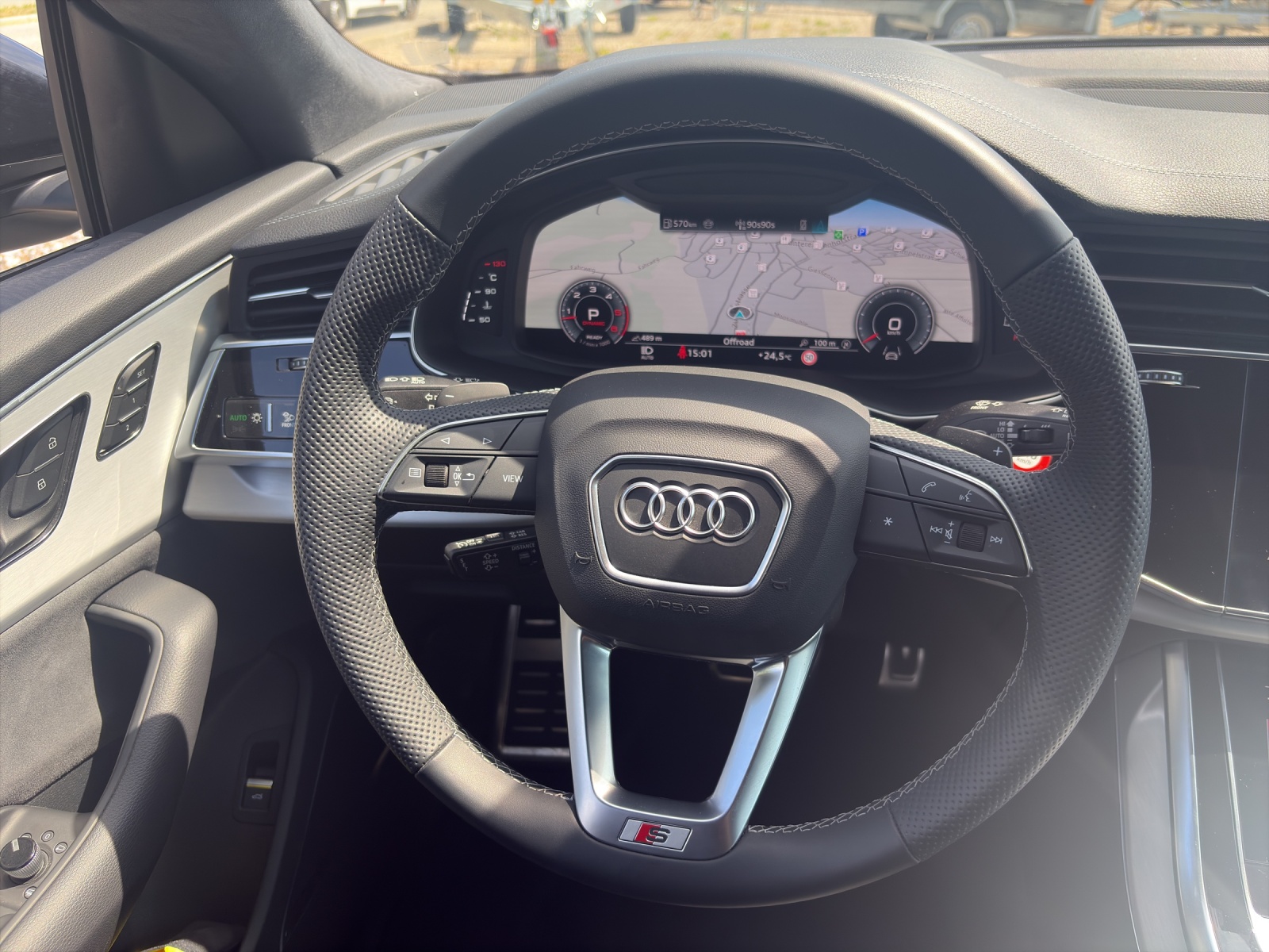 AUDI Q8 SUV 3.0 50 TDI quattro T-Tronic-image-11