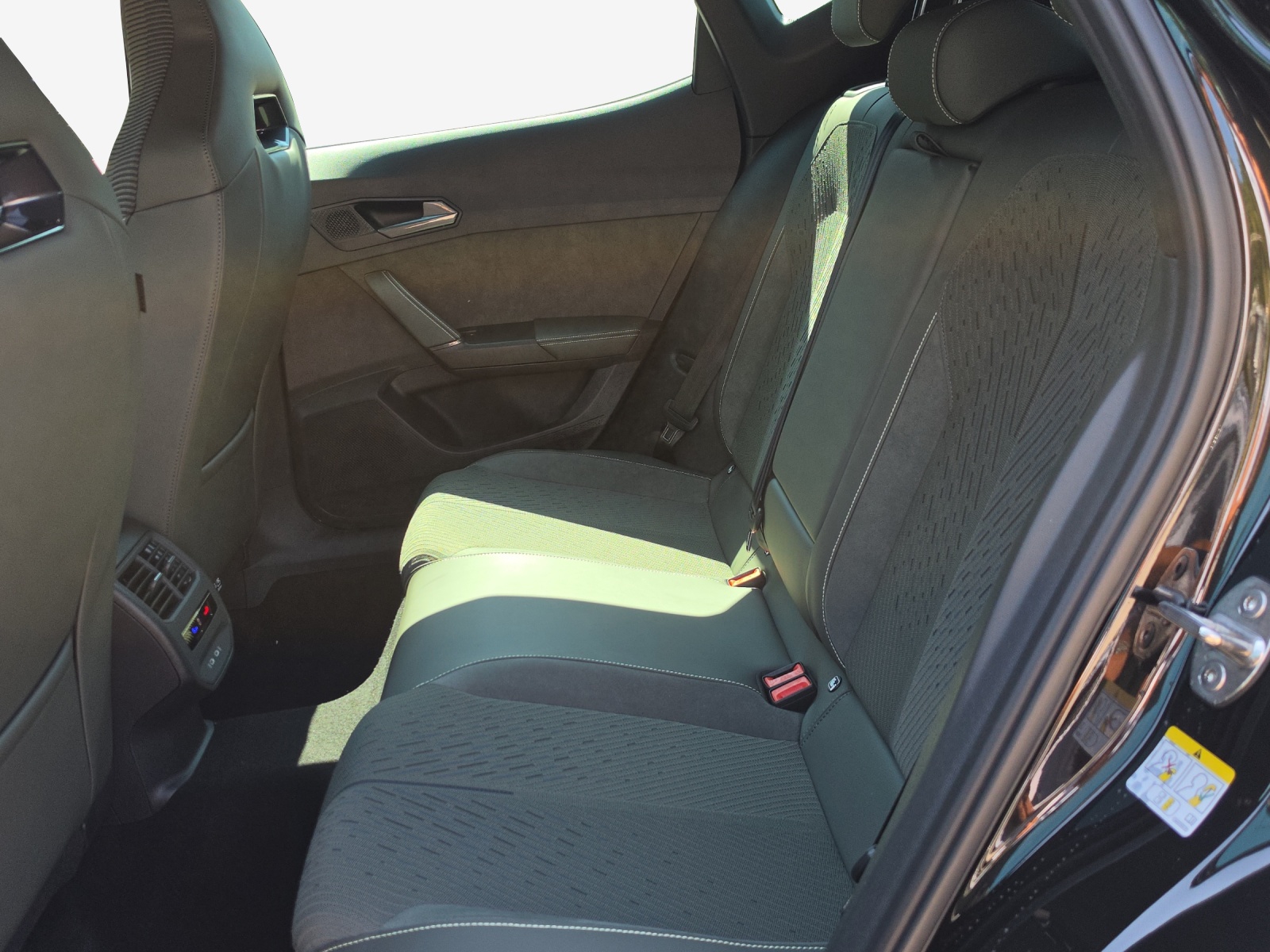 CUPRA Formentor 1.5 TSI DSG-image-11