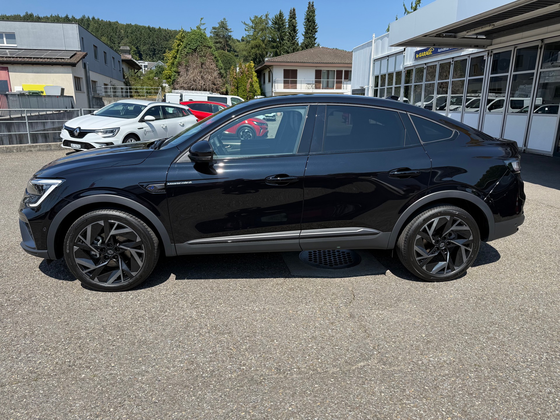 RENAULT Arkana 1.6 E-Esprit Alpine-showroom-element-2