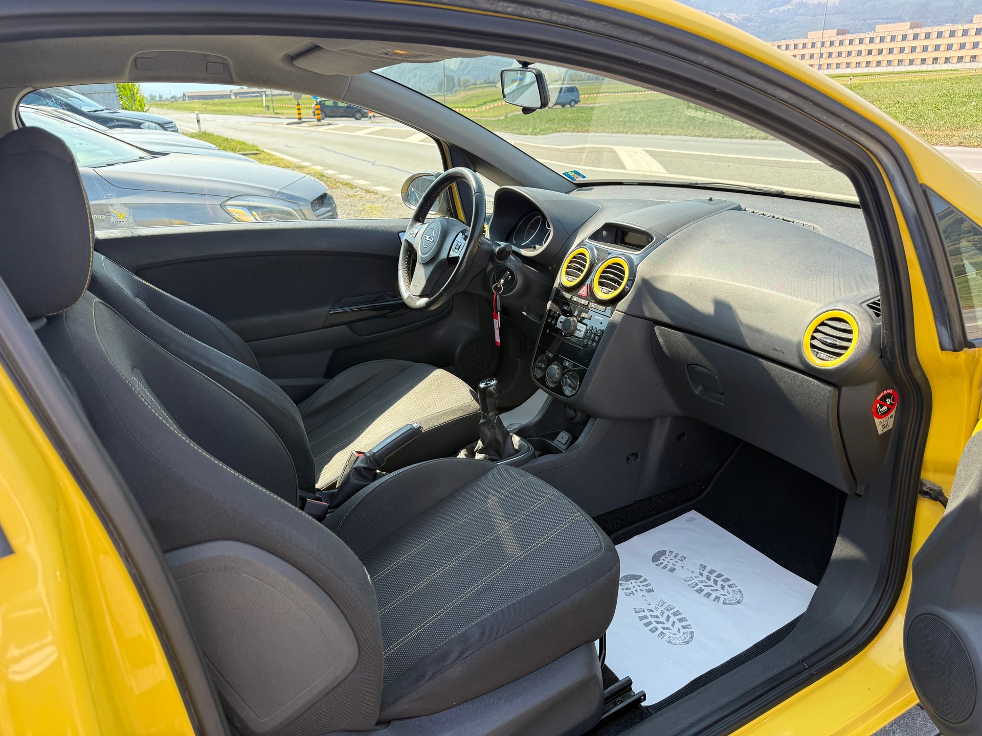 OPEL Corsa 1.2 TP Color Edition-image-10