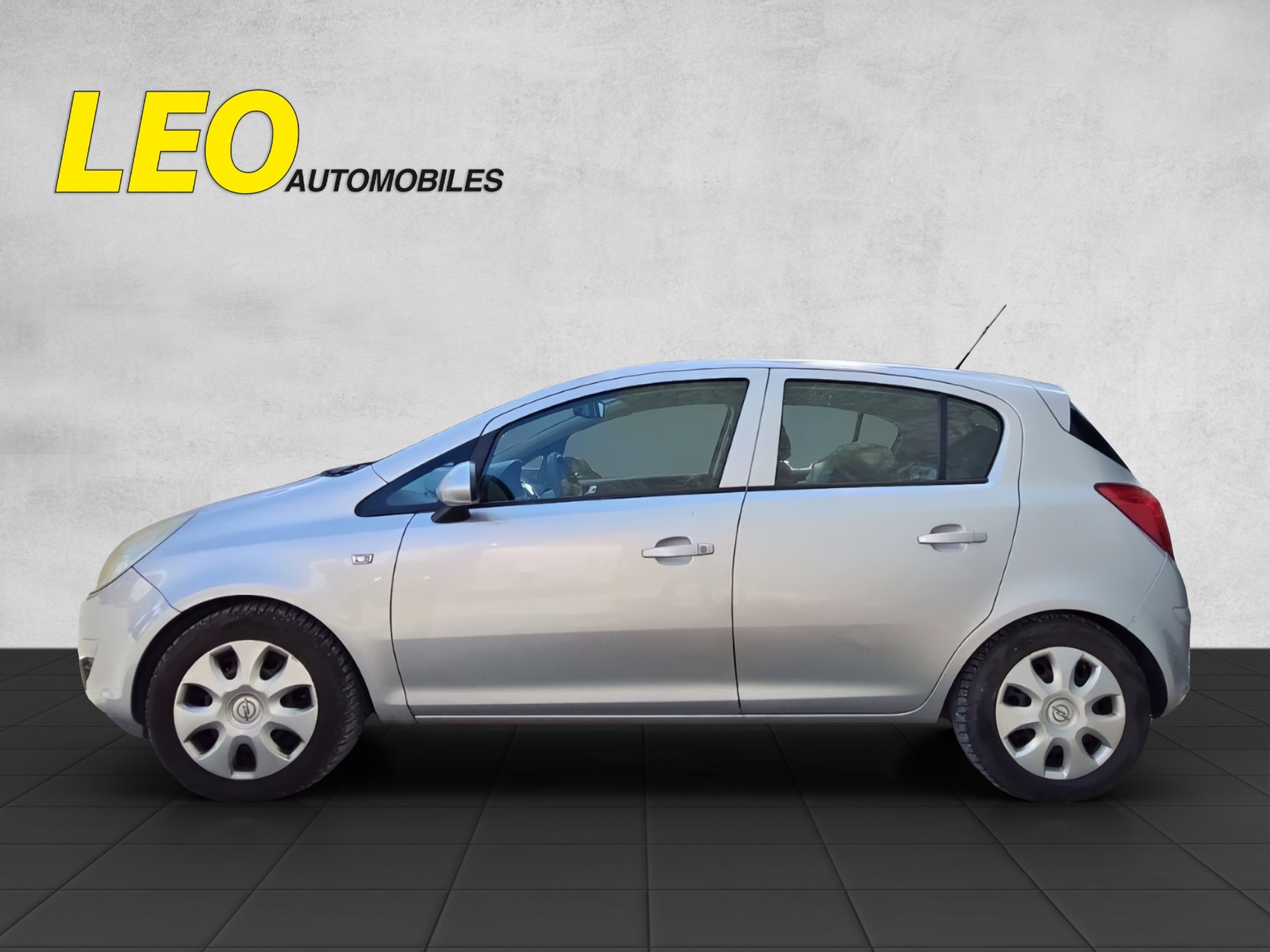 OPEL Corsa 1.4 TP Enjoy-image-3