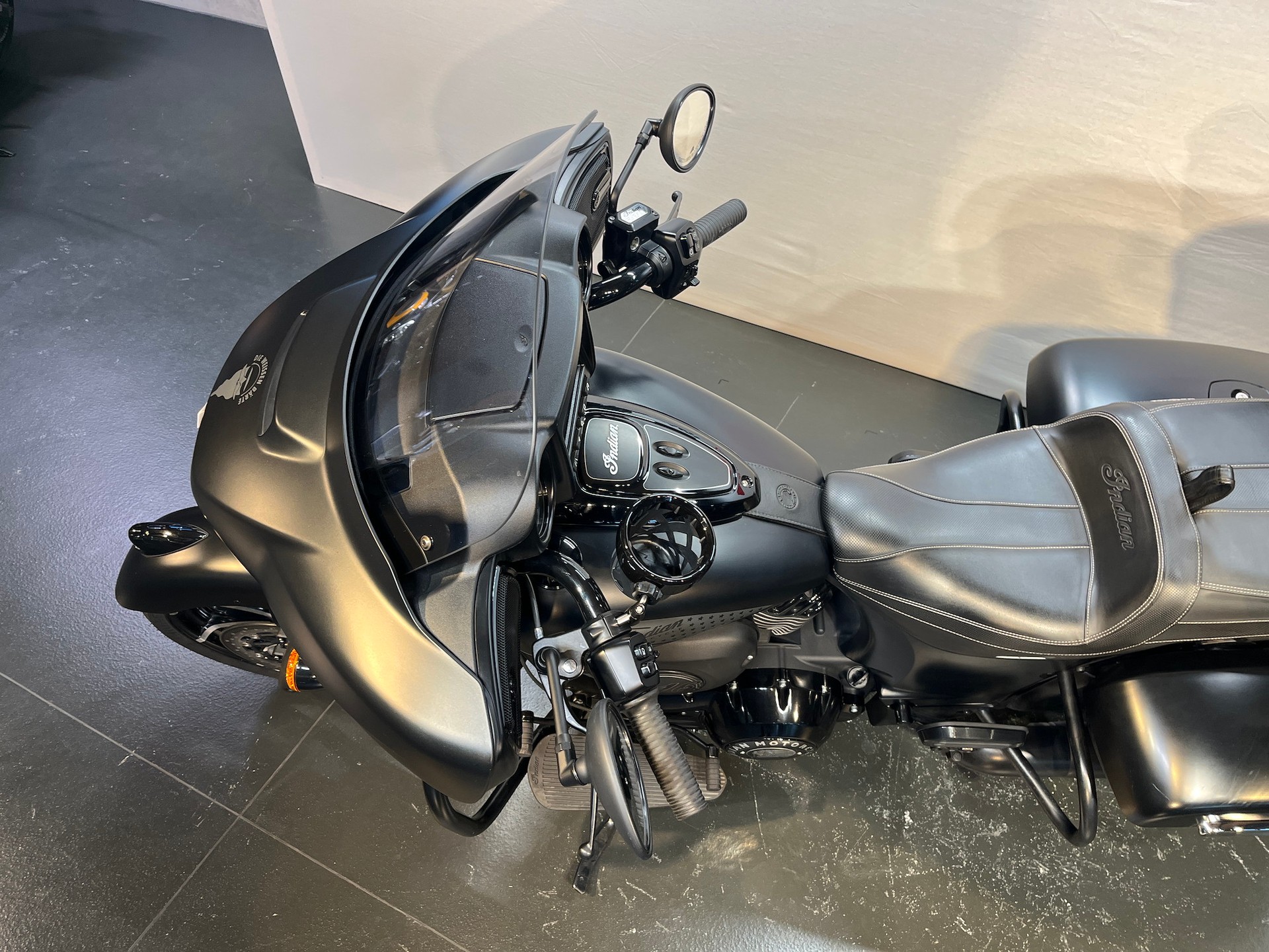 INDIAN Roadmaster Darkhorse-image-14