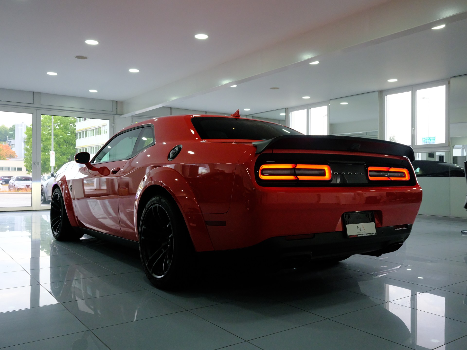 DODGE CHALLENGER HELLCAT WIDEBODY-image-4