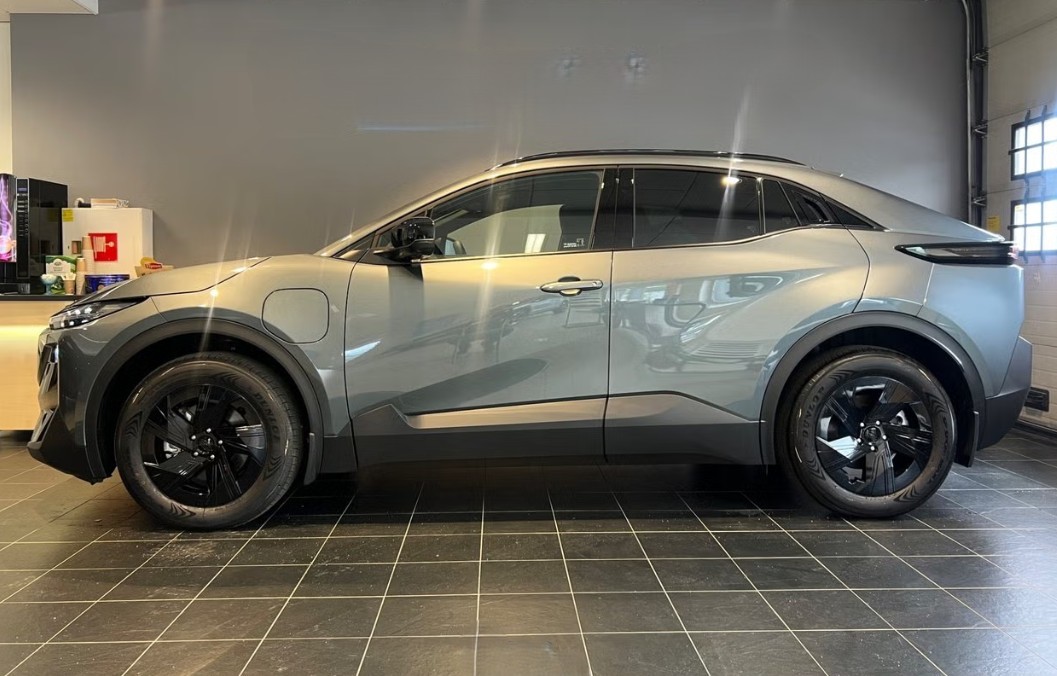 SUBARU Uncharted eV Classic 77 kWh FWD-showroom-element-1