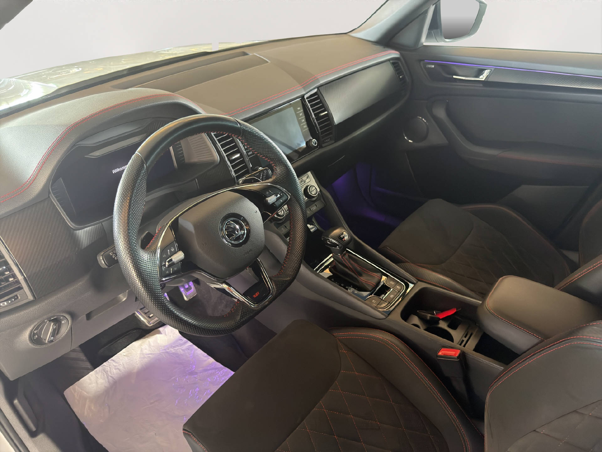 SKODA Kodiaq 2.0 TSI RS DSG-image-10