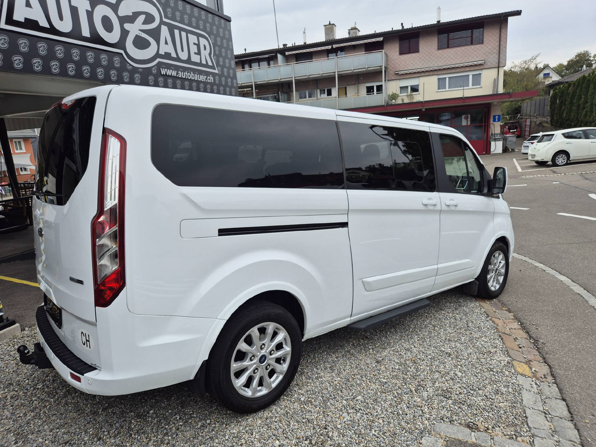FORD Tourneo Custom 320 L2 2.0 TDCi 130 Titanium-image-6