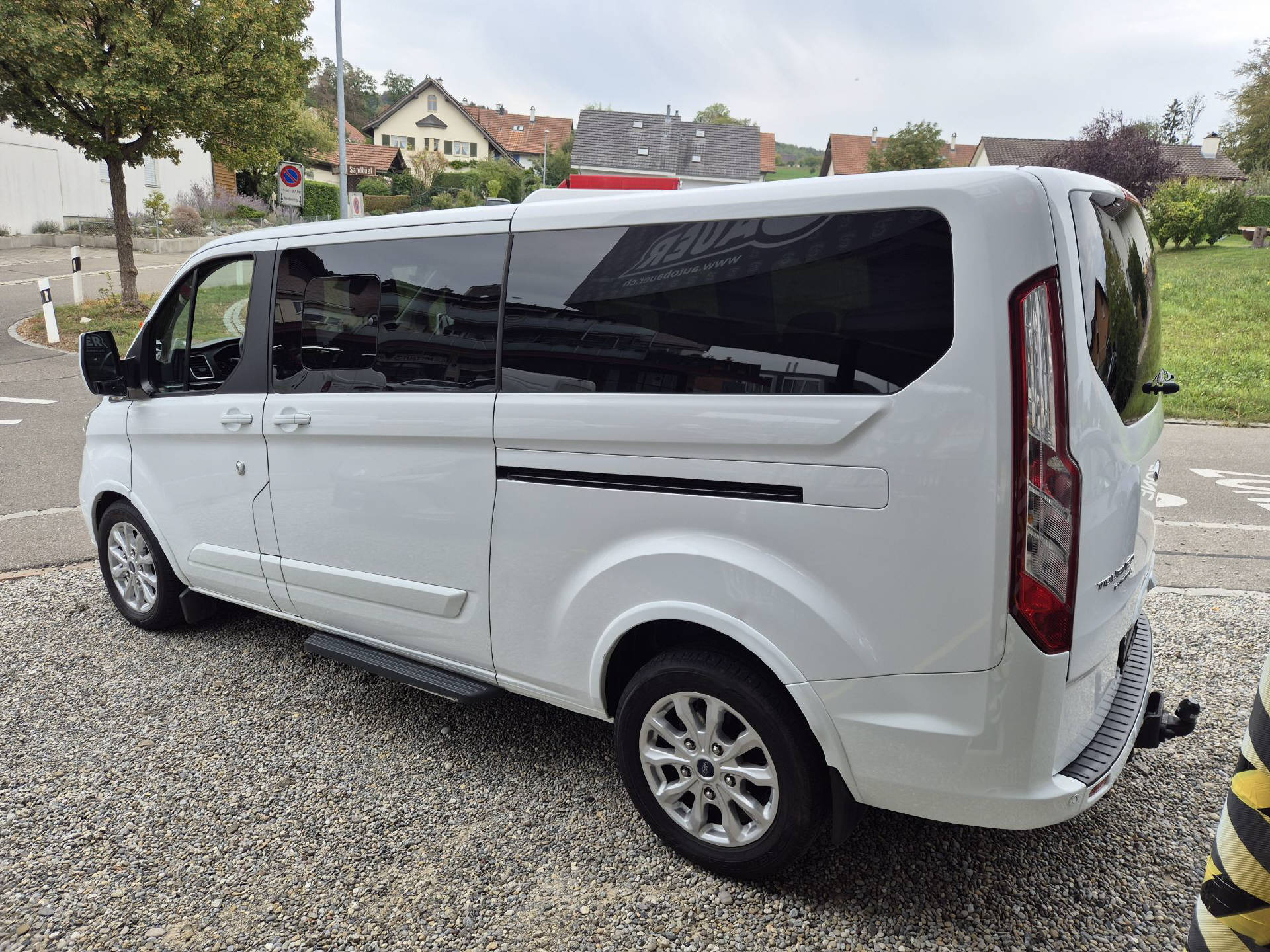 FORD Tourneo Custom 320 L2 2.0 TDCi 130 Titanium-image-3
