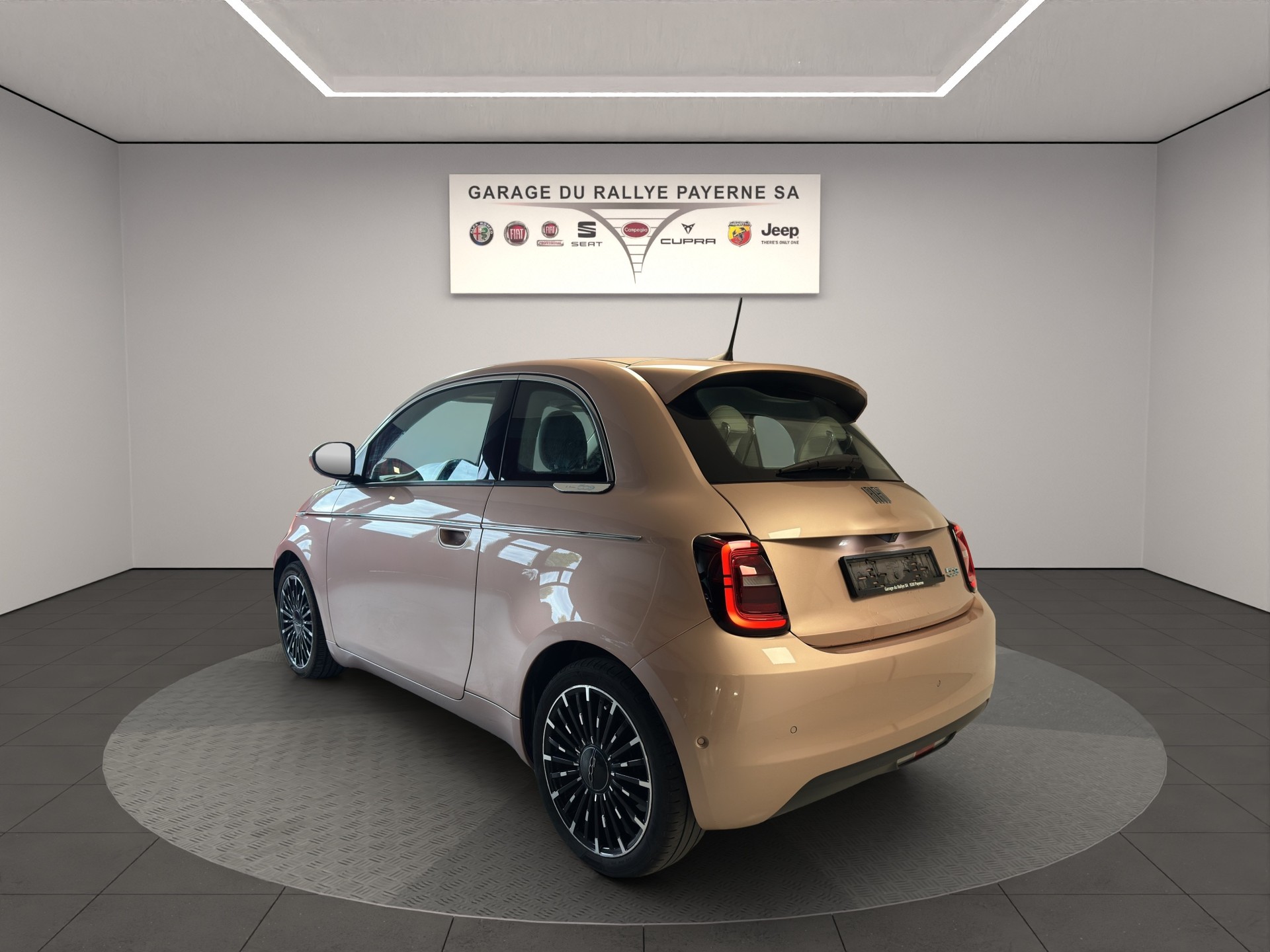 FIAT 500 3+1 electric 87 kW La Prima-showroom-element-2