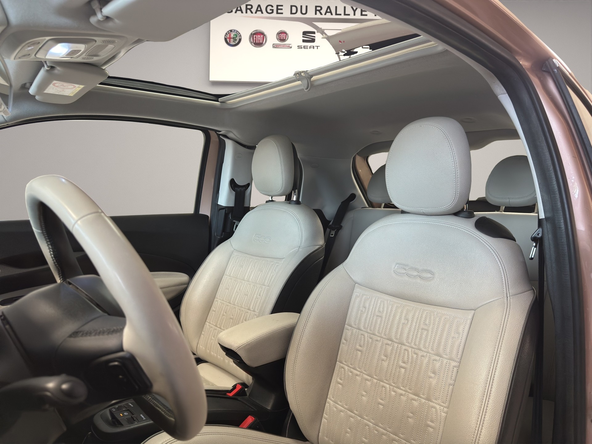 FIAT 500 3+1 electric 87 kW La Prima-image-6