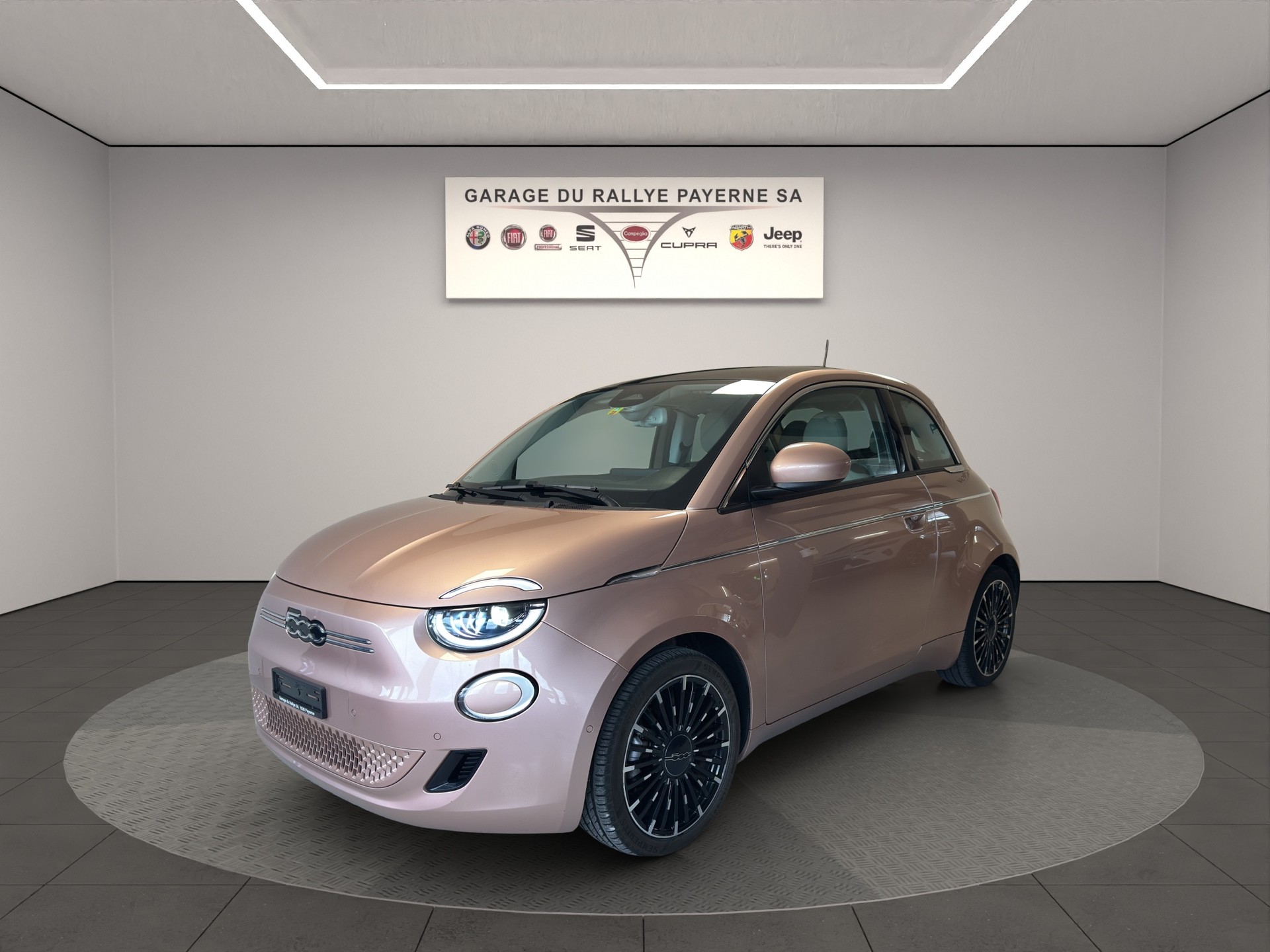 FIAT 500 3+1 electric 87 kW La Prima-showroom-element-1