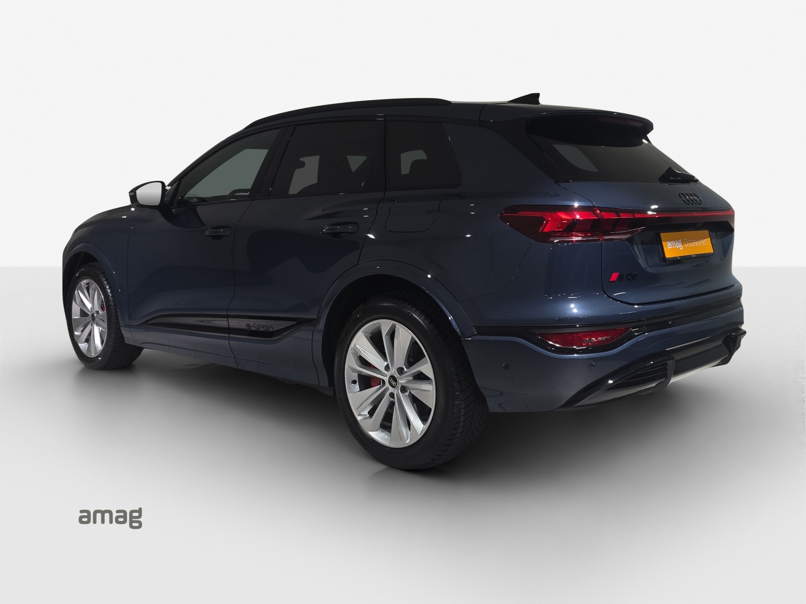 AUDI SQ6 e-tron quattro-showroom-element-2