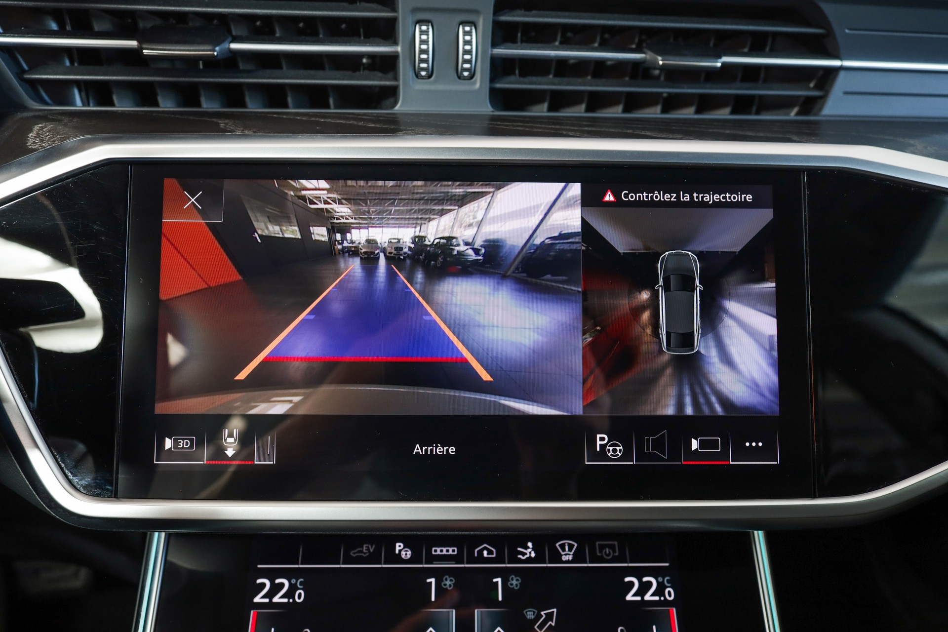 AUDI A7 Sportback 55 TFSI e quattro Carat Beige S line • Bang & Olufsen • Head-up Display-image-21