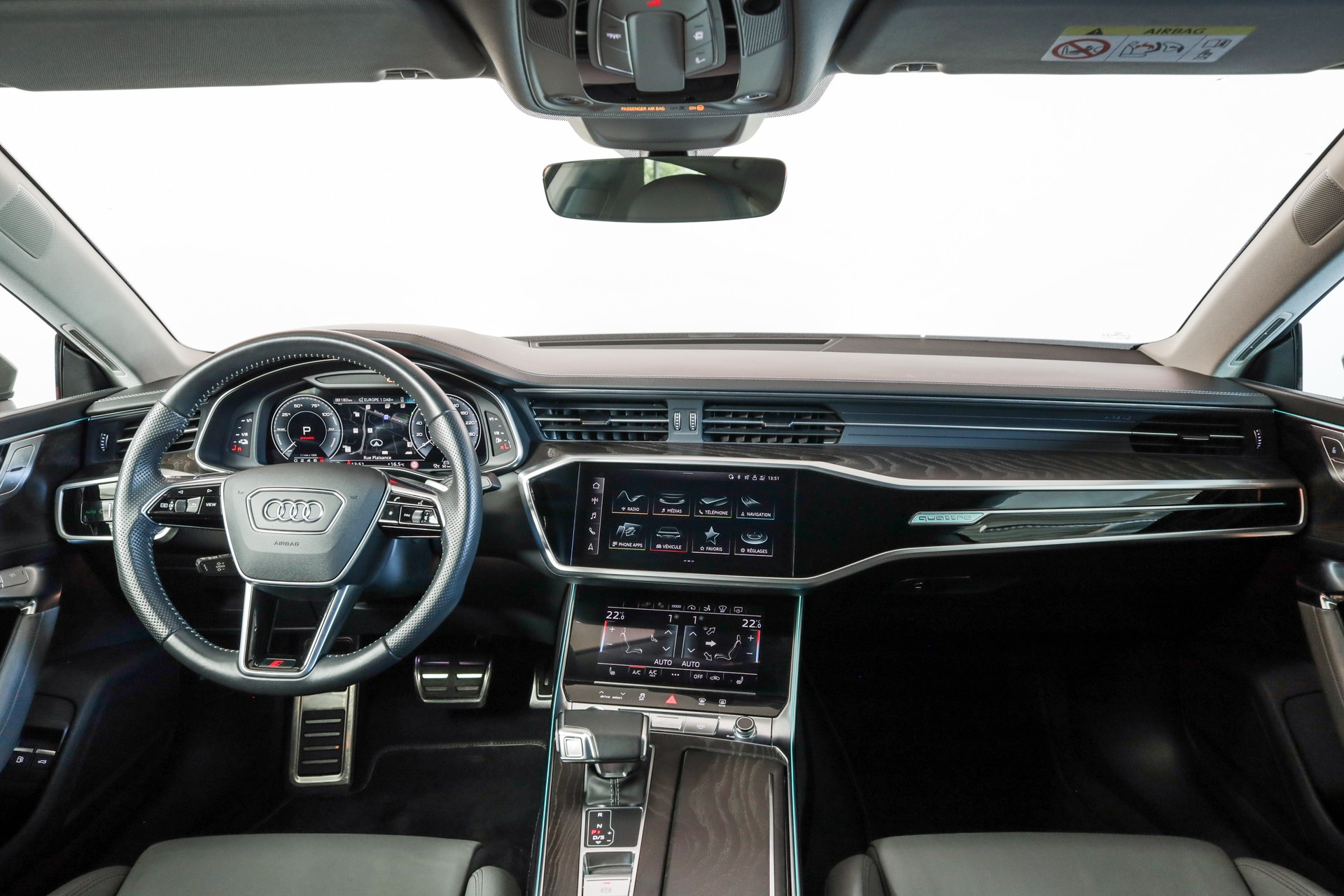 AUDI A7 Sportback 55 TFSI e quattro Carat Beige S line • Bang & Olufsen • Head-up Display-image-10