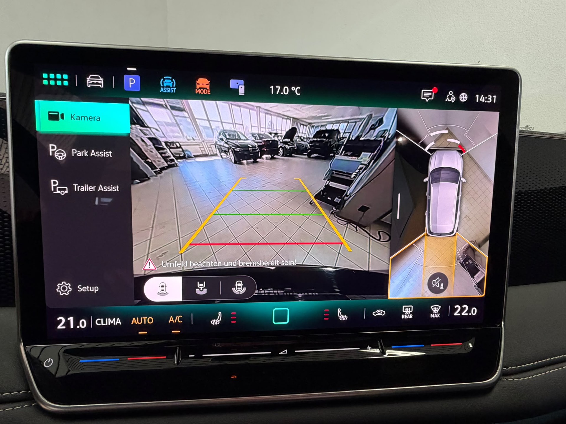 VW Tiguan 2.0 TDI SCR Life DSG-image-13