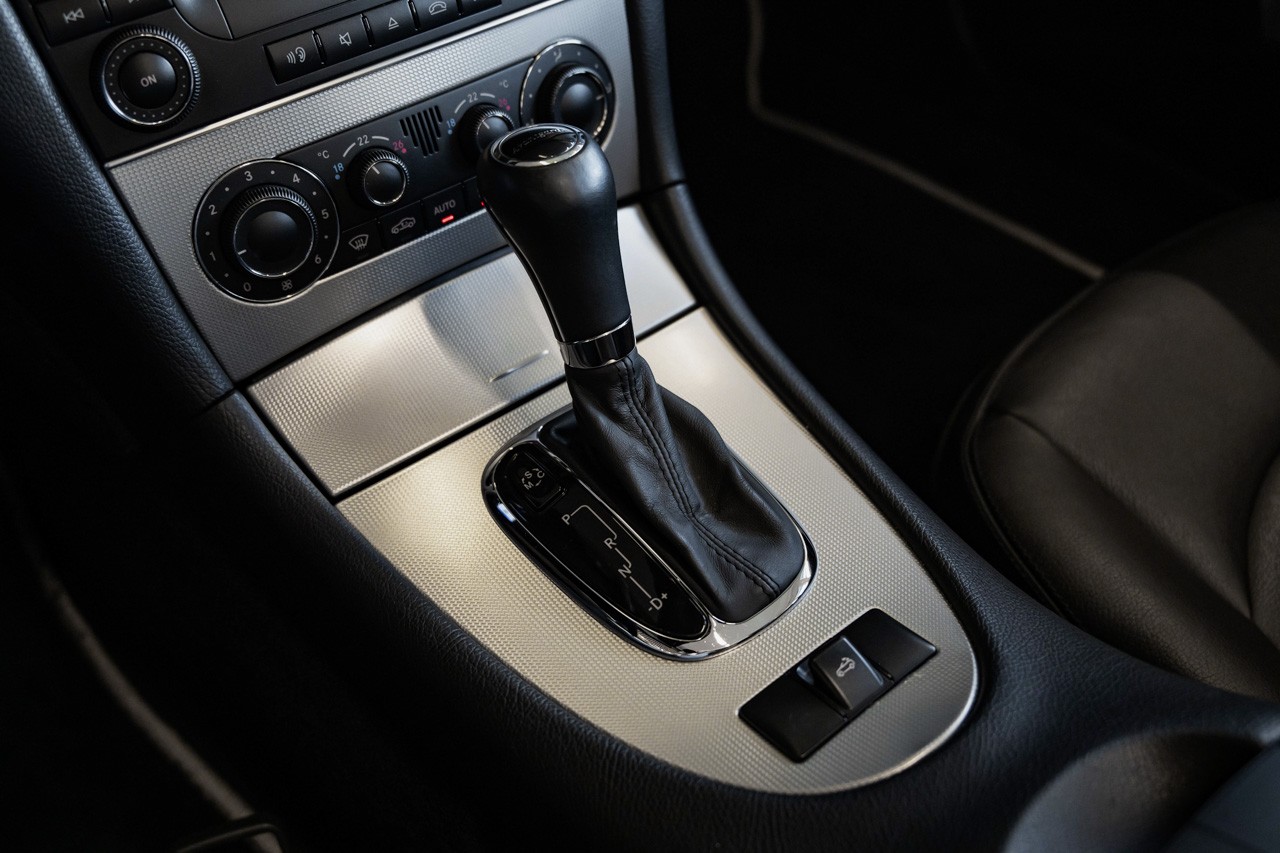 MERCEDES-BENZ CLK 200 Kompressor Avantgarde-image-32