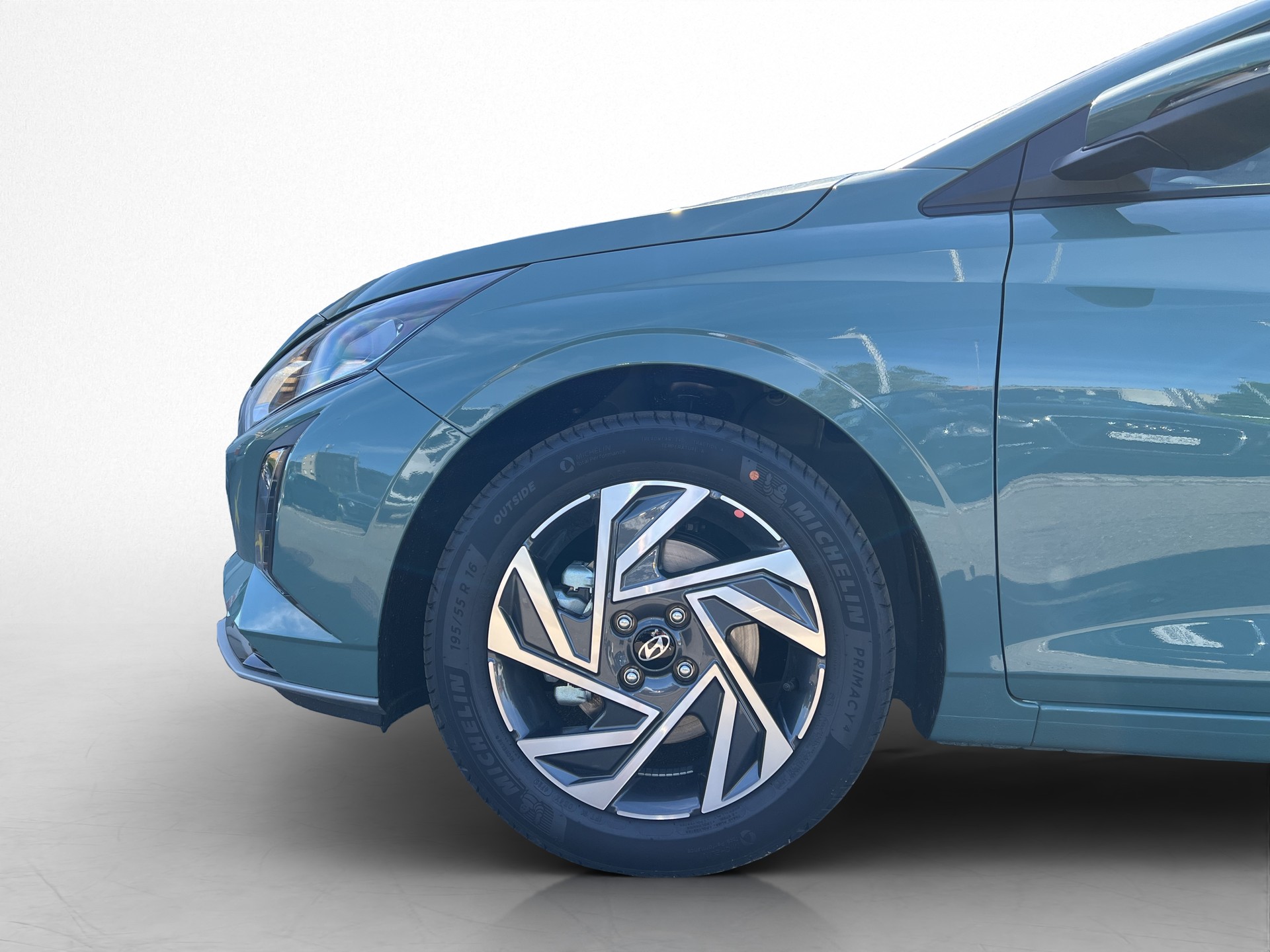 HYUNDAI i20 1.0 T-GDi Amplia DCT-image-17