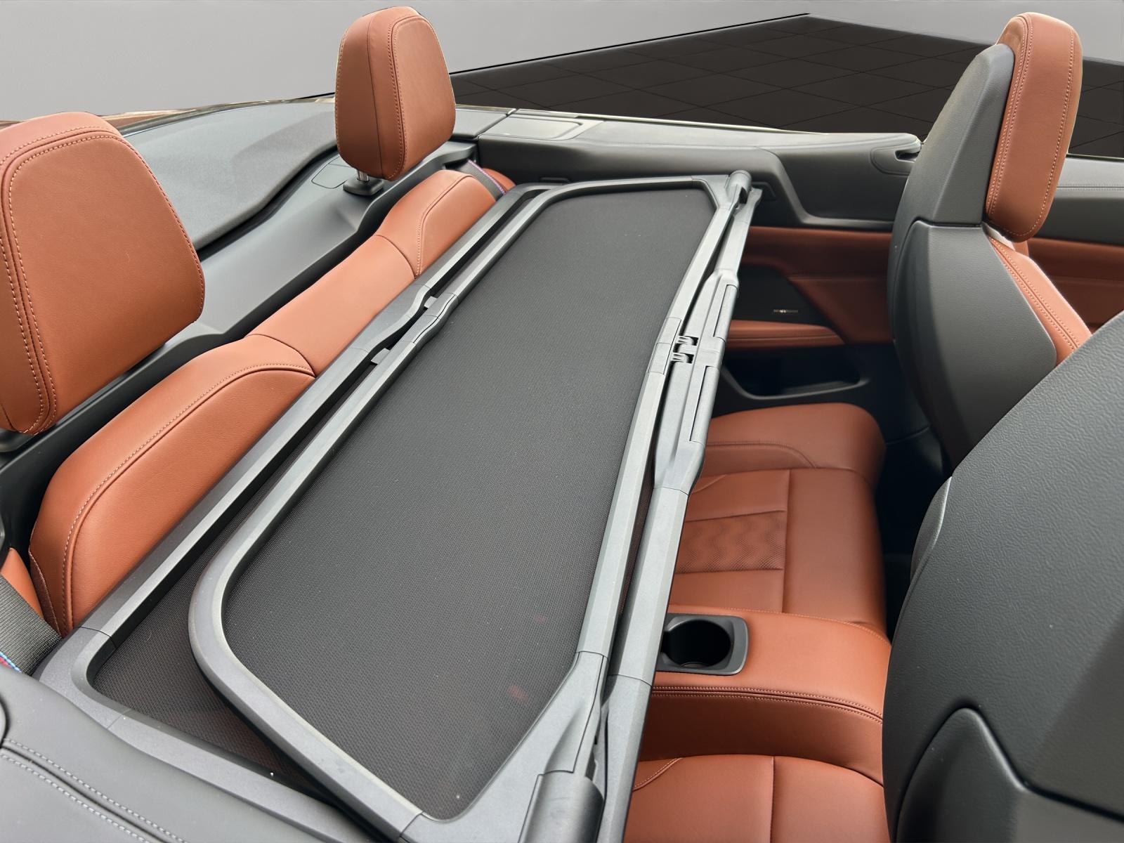 BMW 4er Reihe G83 Cabrio M4 Competition xDrive-image-23