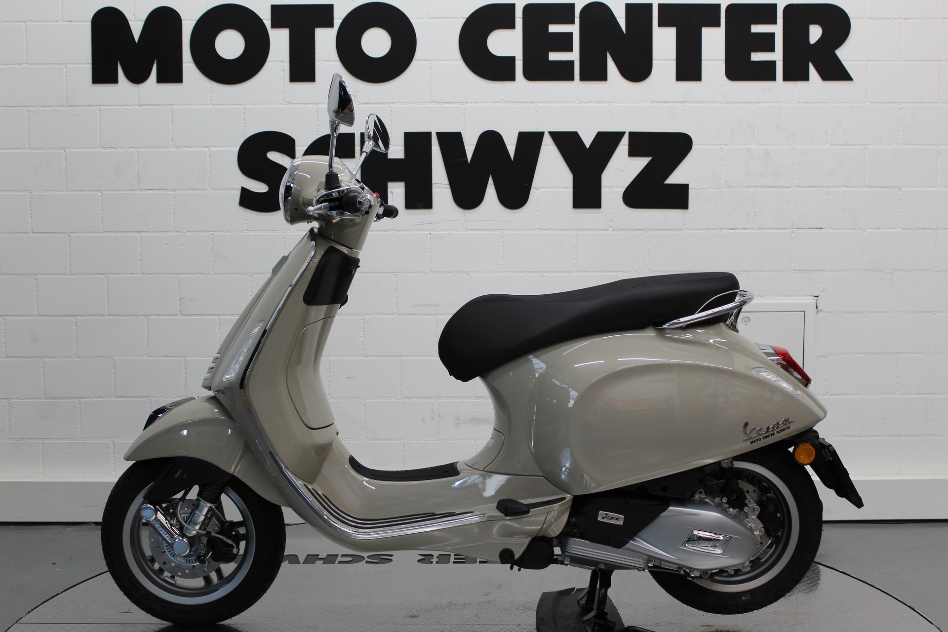 PIAGGIO Vespa Primavera 125-image-3