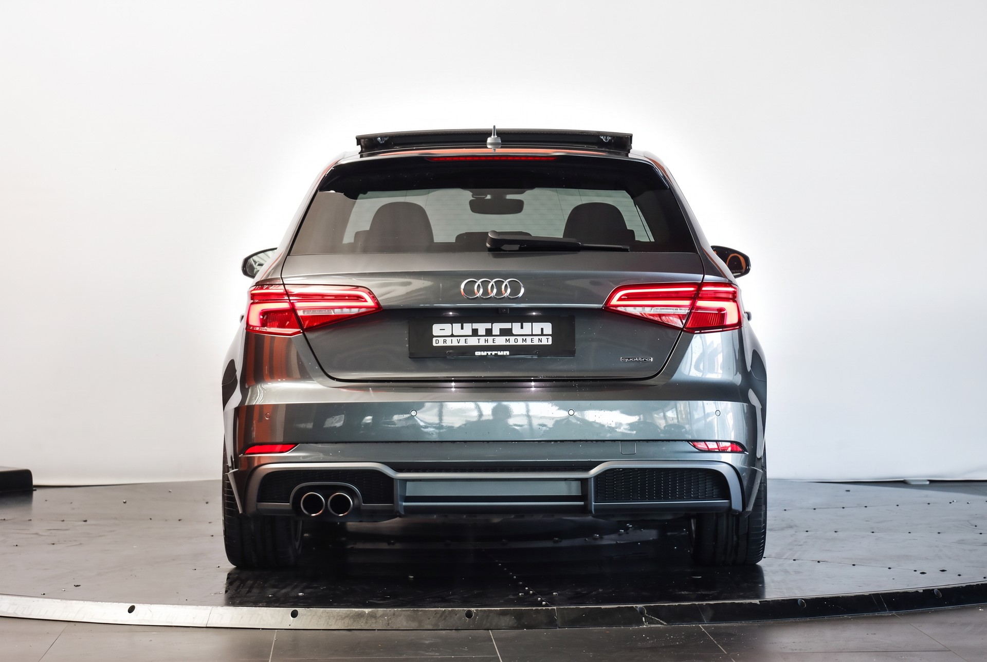 AUDI A3 Sportback 2.0 TFSI Sport quattro S-tronic • Gris Daytona • S line • Virtual Cockpit-showroom-element-2