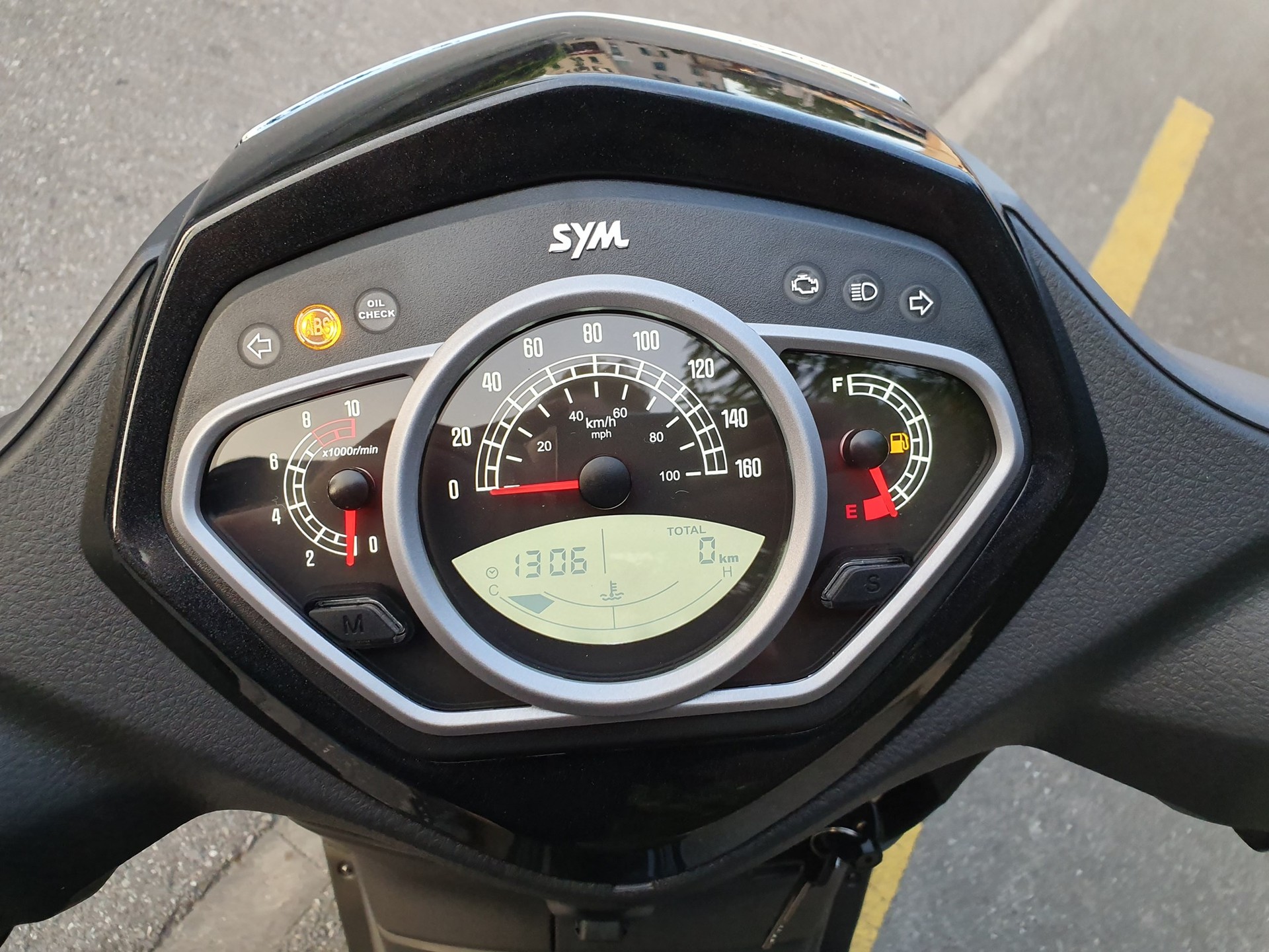 SYM HD 300i ABS-image-13