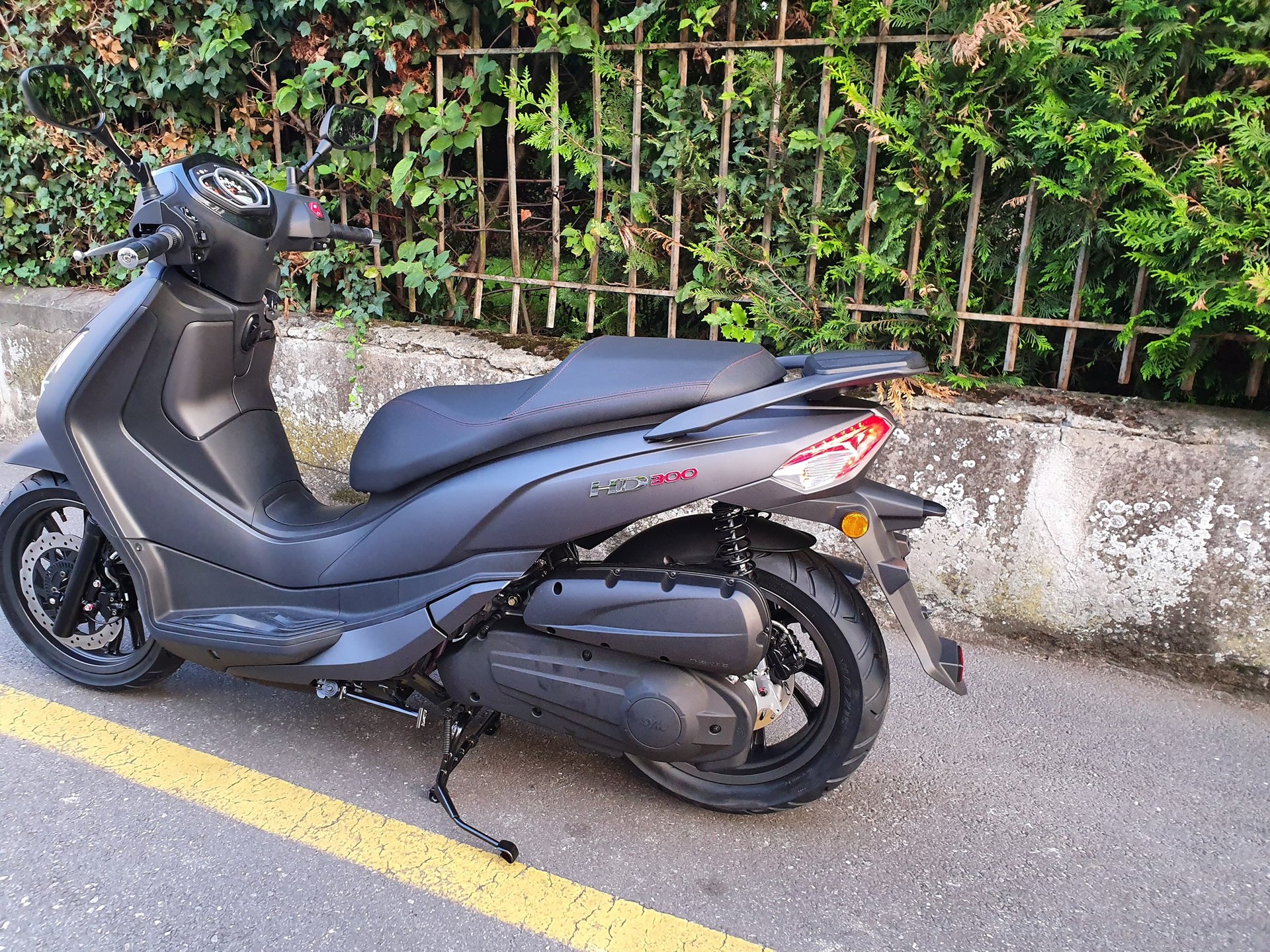 SYM HD 300i ABS-image-6