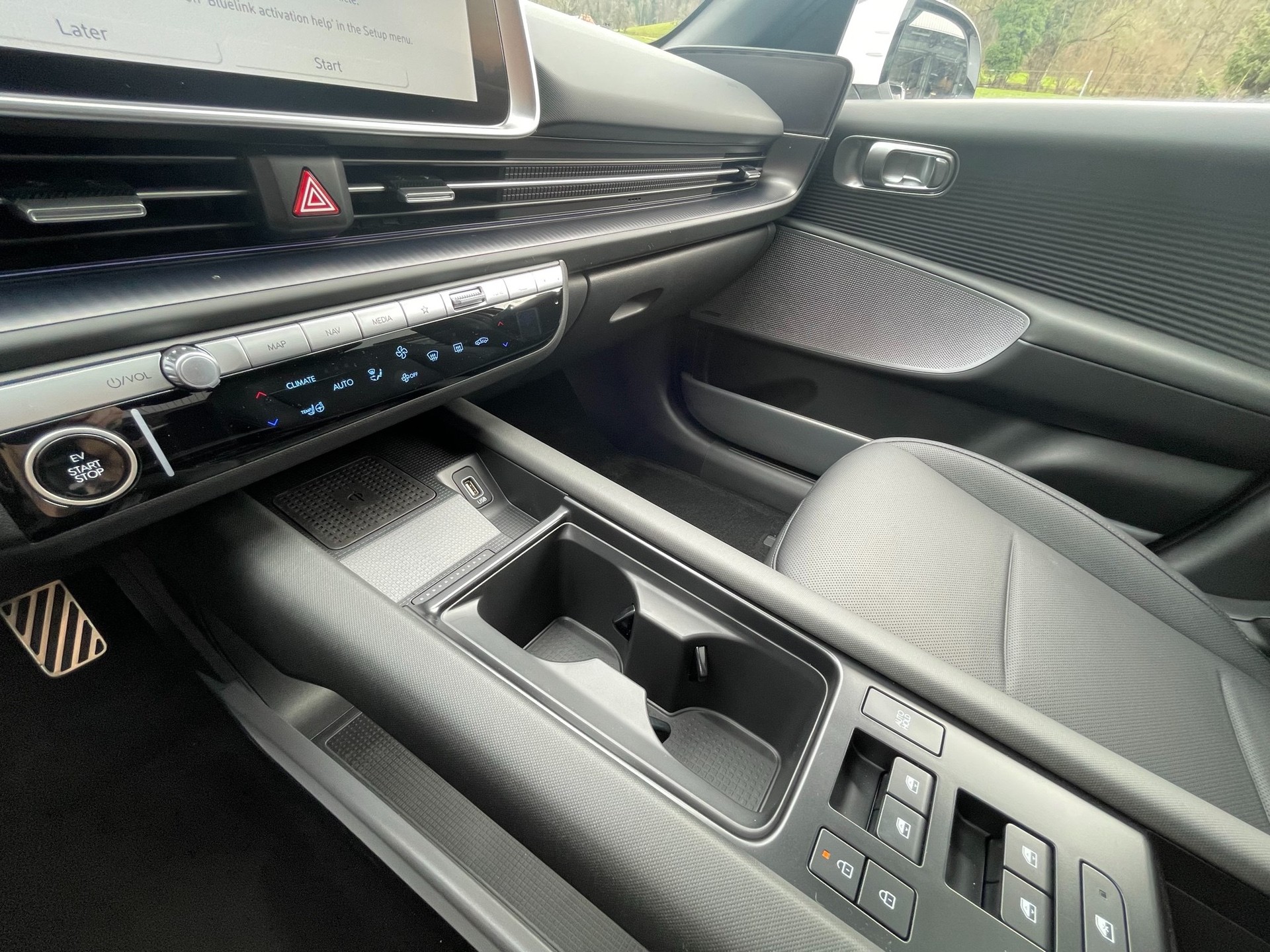 HYUNDAI Ioniq 6 77kWh Launch Edition 4WD-image-12