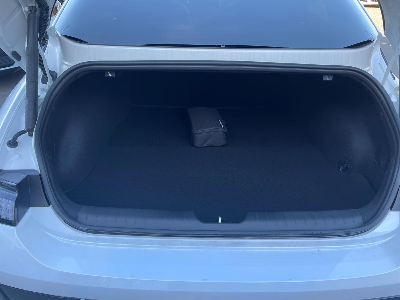 HYUNDAI Ioniq 6 77kWh Launch Edition 4WD-image-17