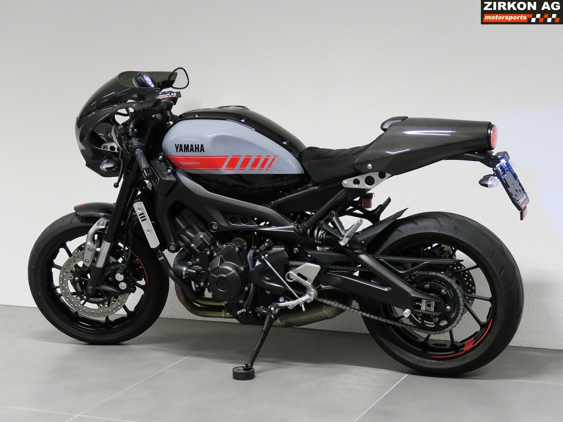 YAMAHA XSR 900 Abarth-image-11