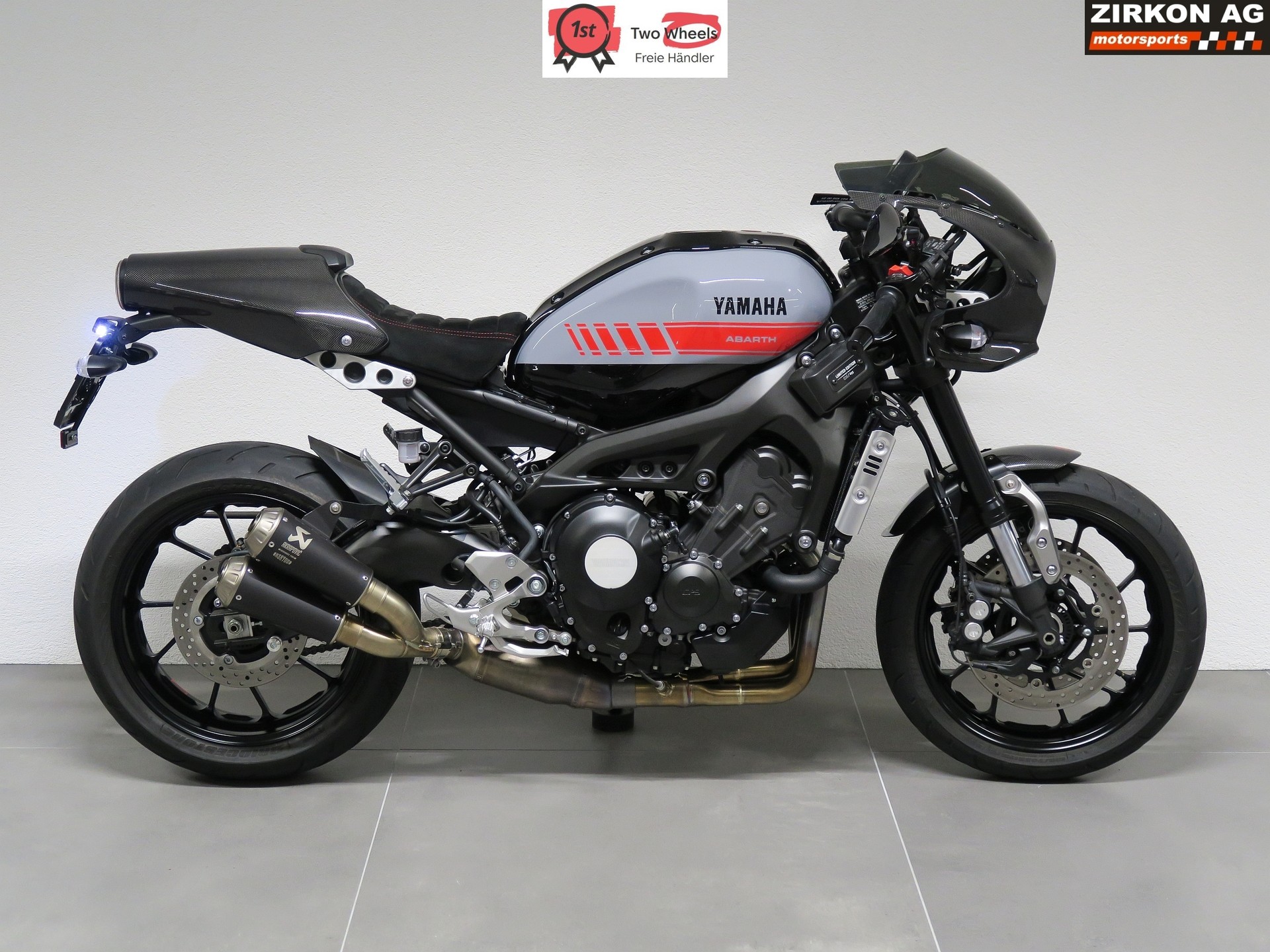 YAMAHA XSR 900 Abarth-image-0