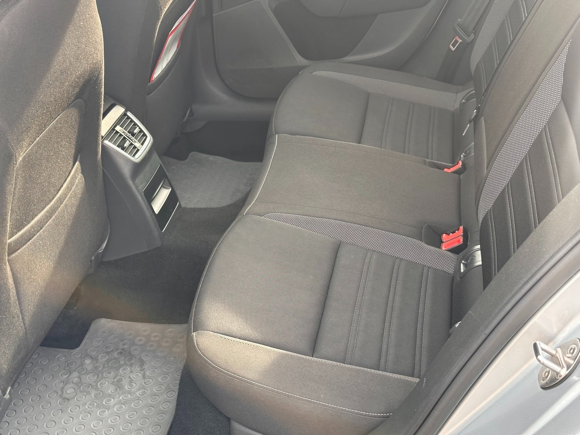 SKODA Octavia Combi 1.4 TSI G-tec Ambition CNG DSG-image-4