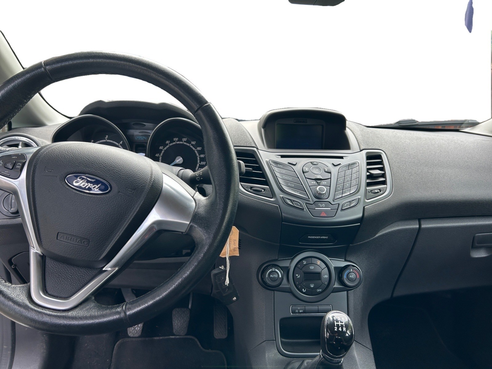 FORD Fiesta 1.5 TDCi Sync-image-8
