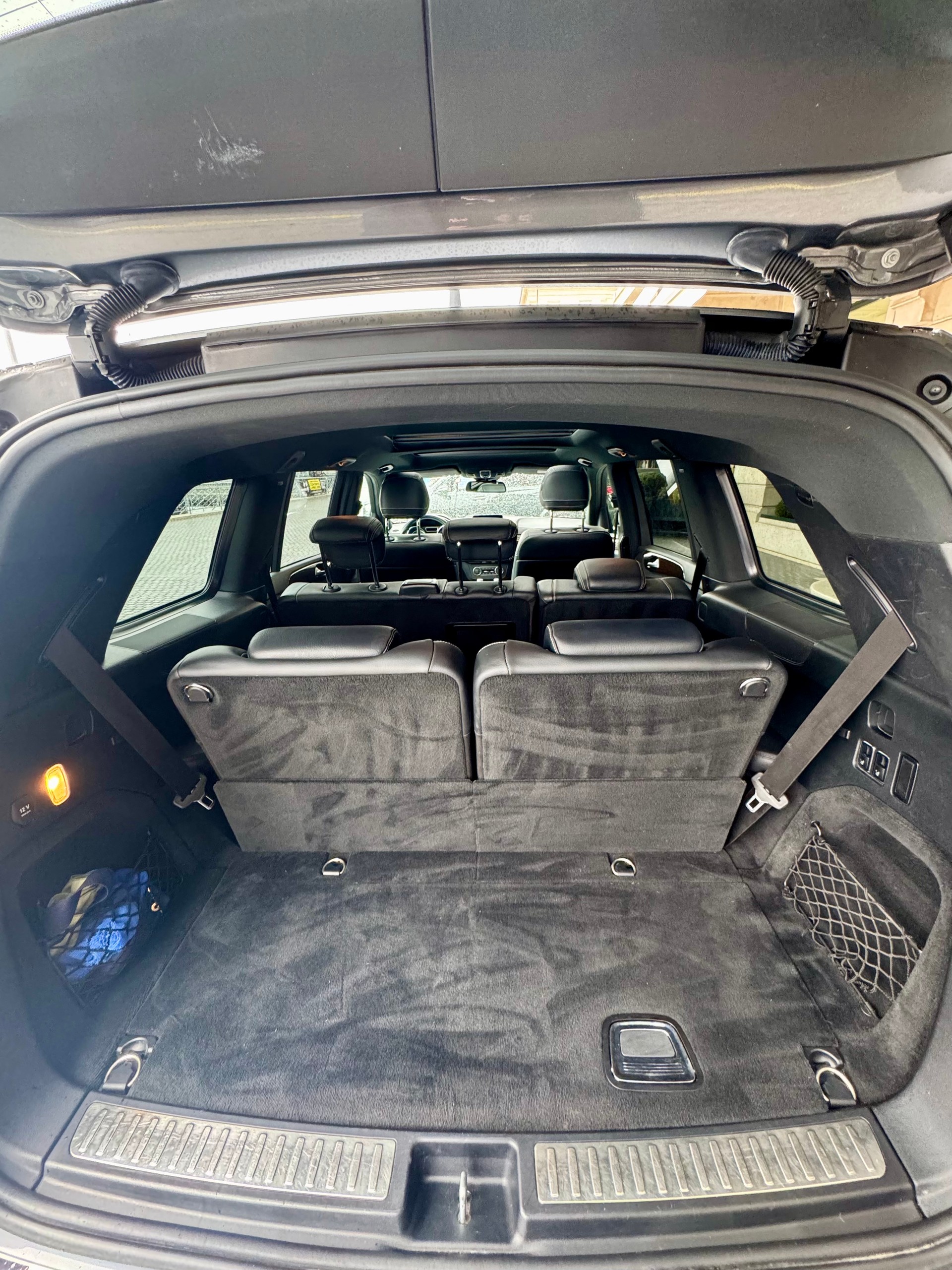 MERCEDES-BENZ GLS 400 4Matic 9G-Tronic-image-8