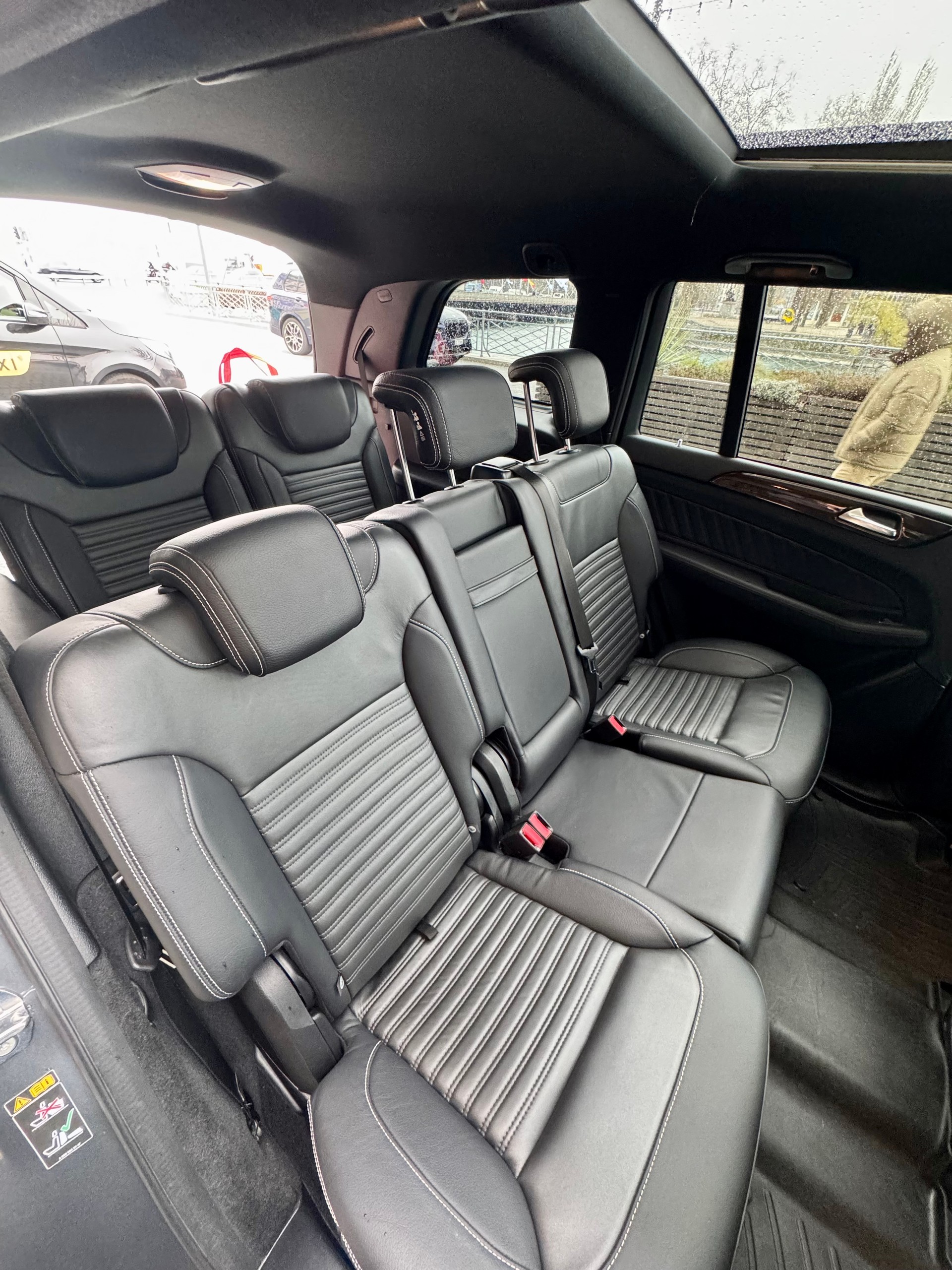 MERCEDES-BENZ GLS 400 4Matic 9G-Tronic-image-5