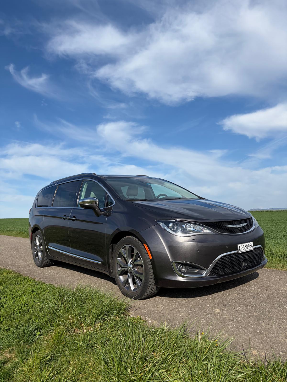 CHRYSLER Pacifica Limited