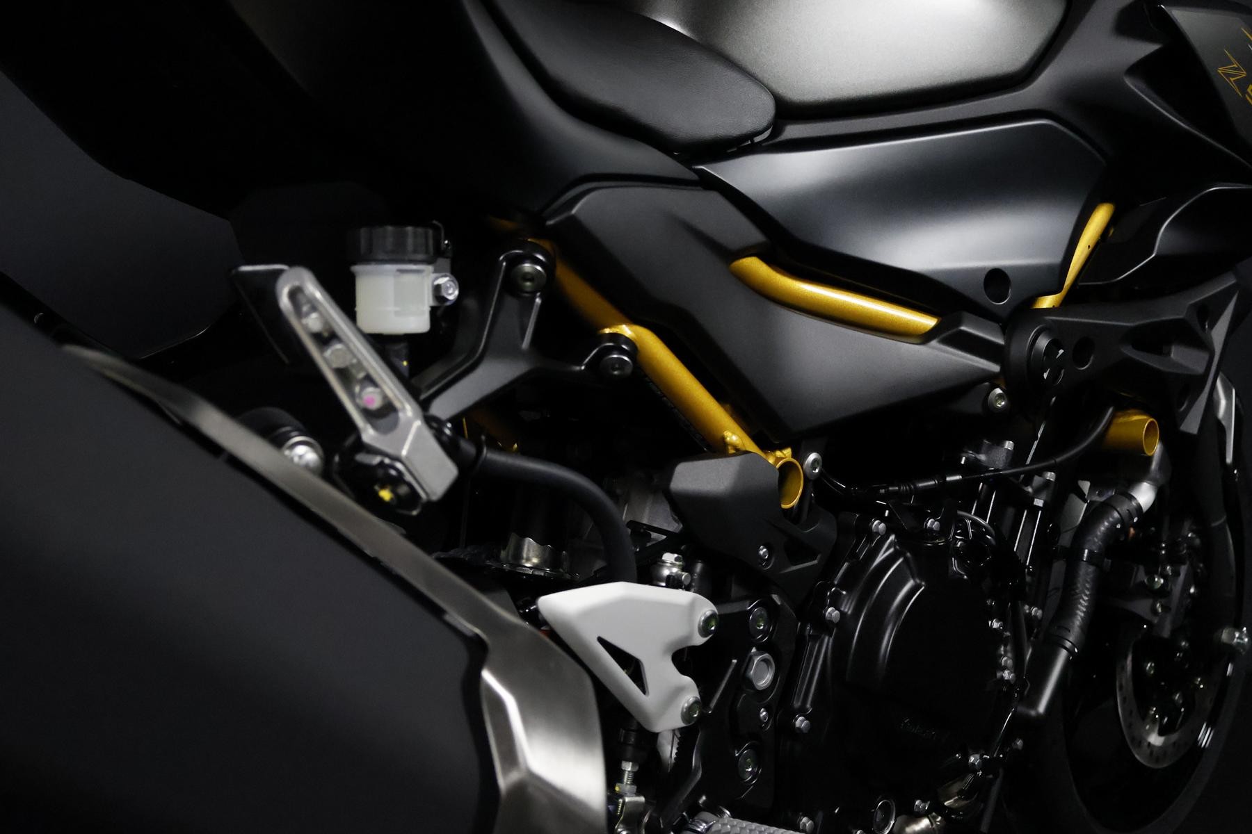 KAWASAKI Z 500-image-7