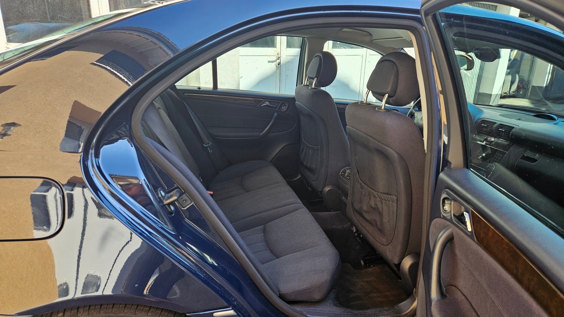 MERCEDES-BENZ C 240 Classic 4Matic Automatic-image-8