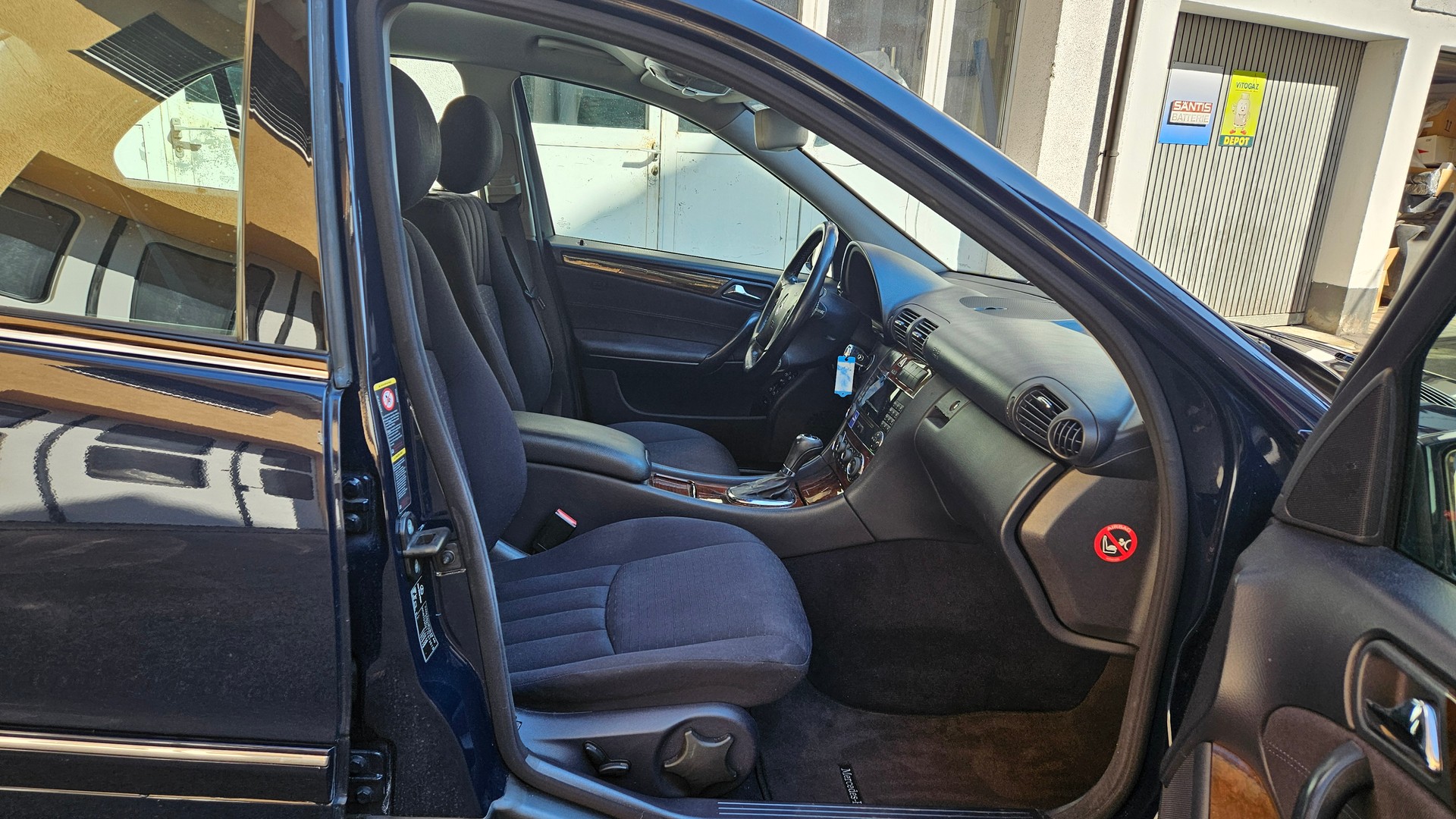 MERCEDES-BENZ C 240 Classic 4Matic Automatic-image-7