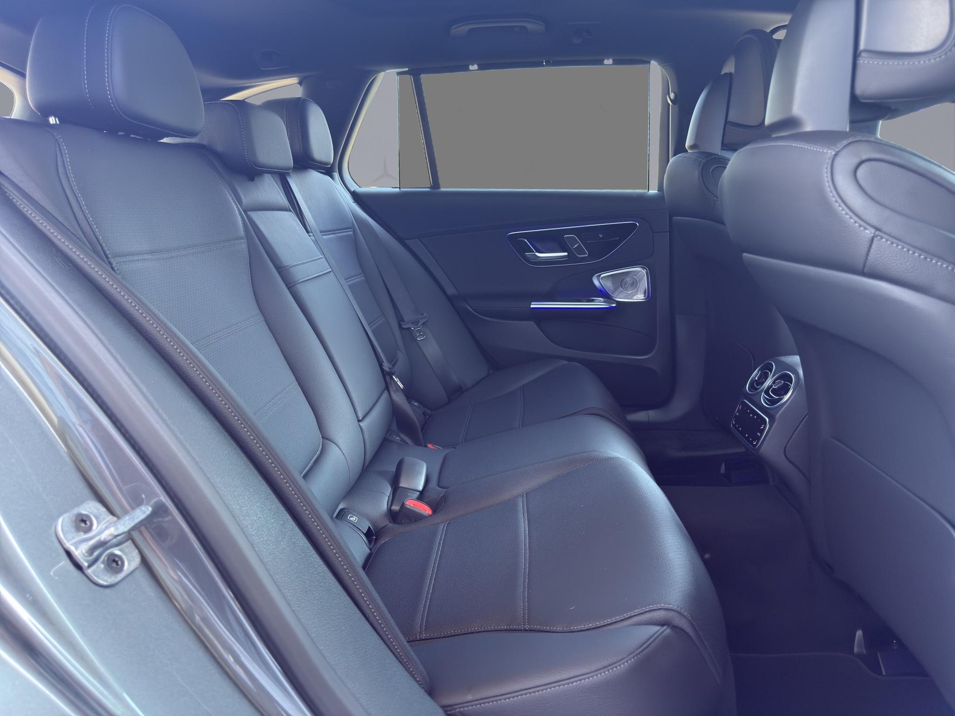 MERCEDES-BENZ C 220 d Swiss Star AMG Line 4matic Kombi-image-16
