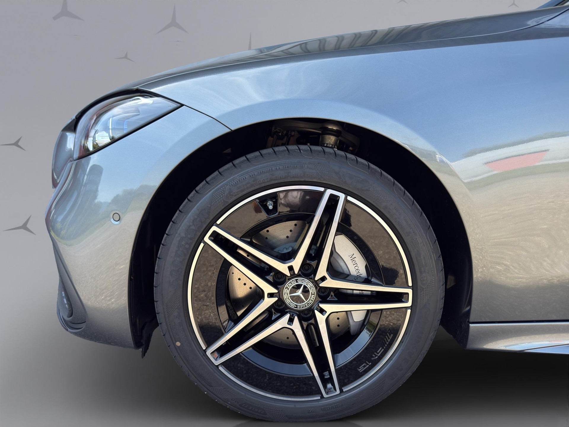 MERCEDES-BENZ C 220 d Swiss Star AMG Line 4matic Kombi-image-19