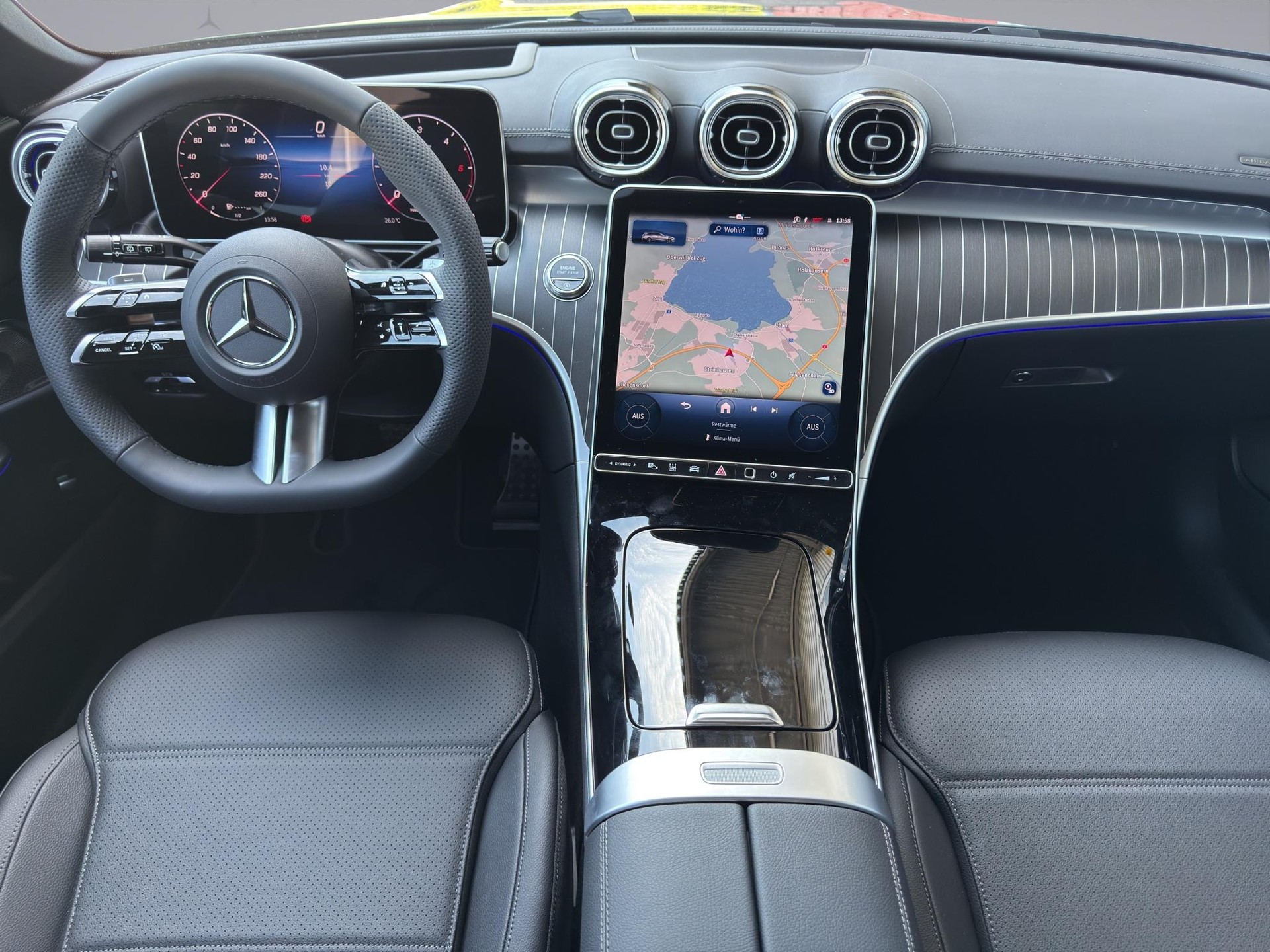 MERCEDES-BENZ C 220 d Swiss Star AMG Line 4matic Kombi-image-12