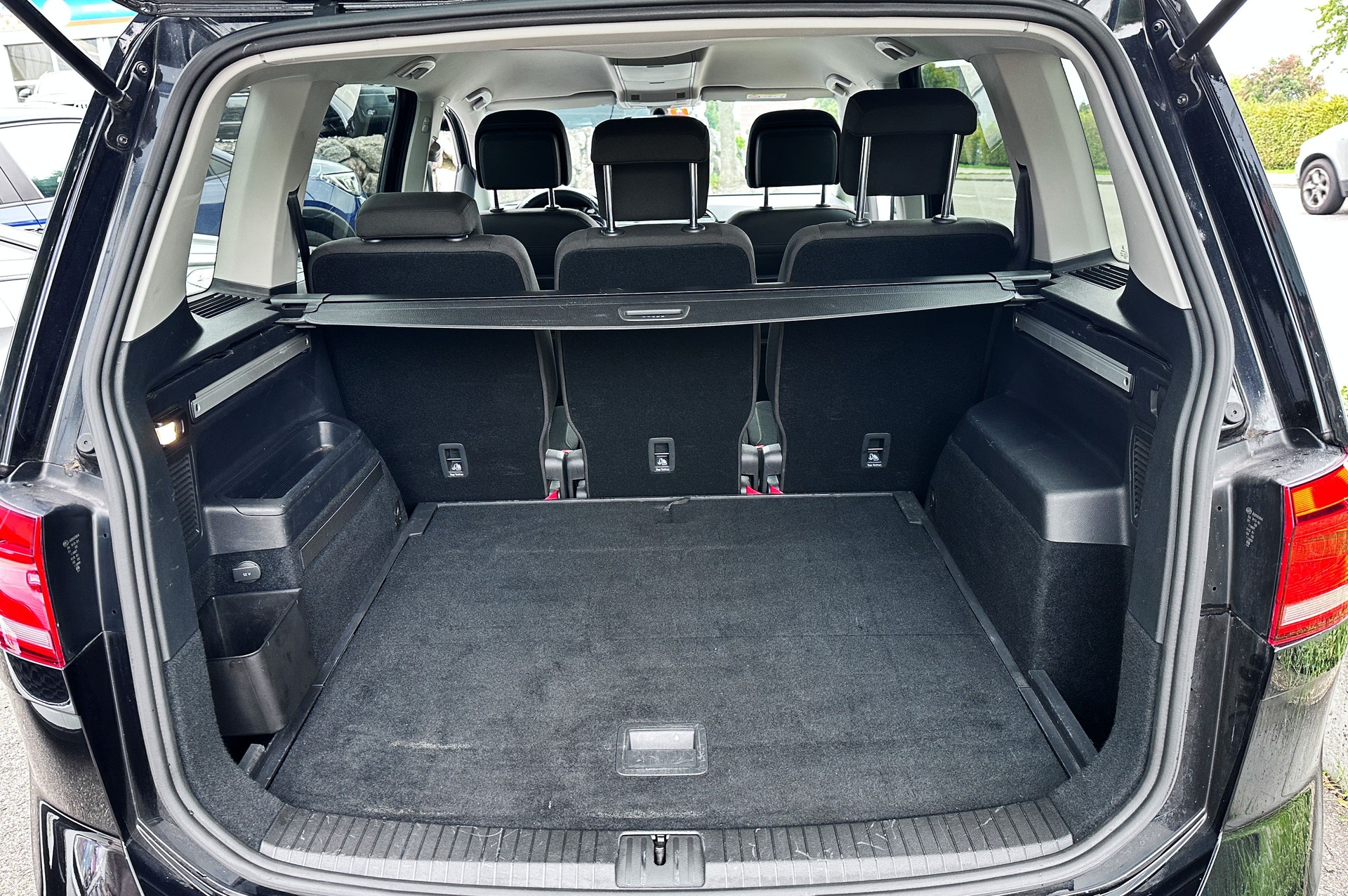 VW Touran 2.0 TDI BlueMotion TechnologyComfortline DSG-image-8