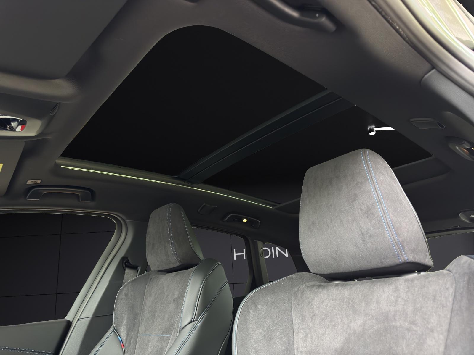 BMW 230e xDrive paddles Active Tourer-image-14
