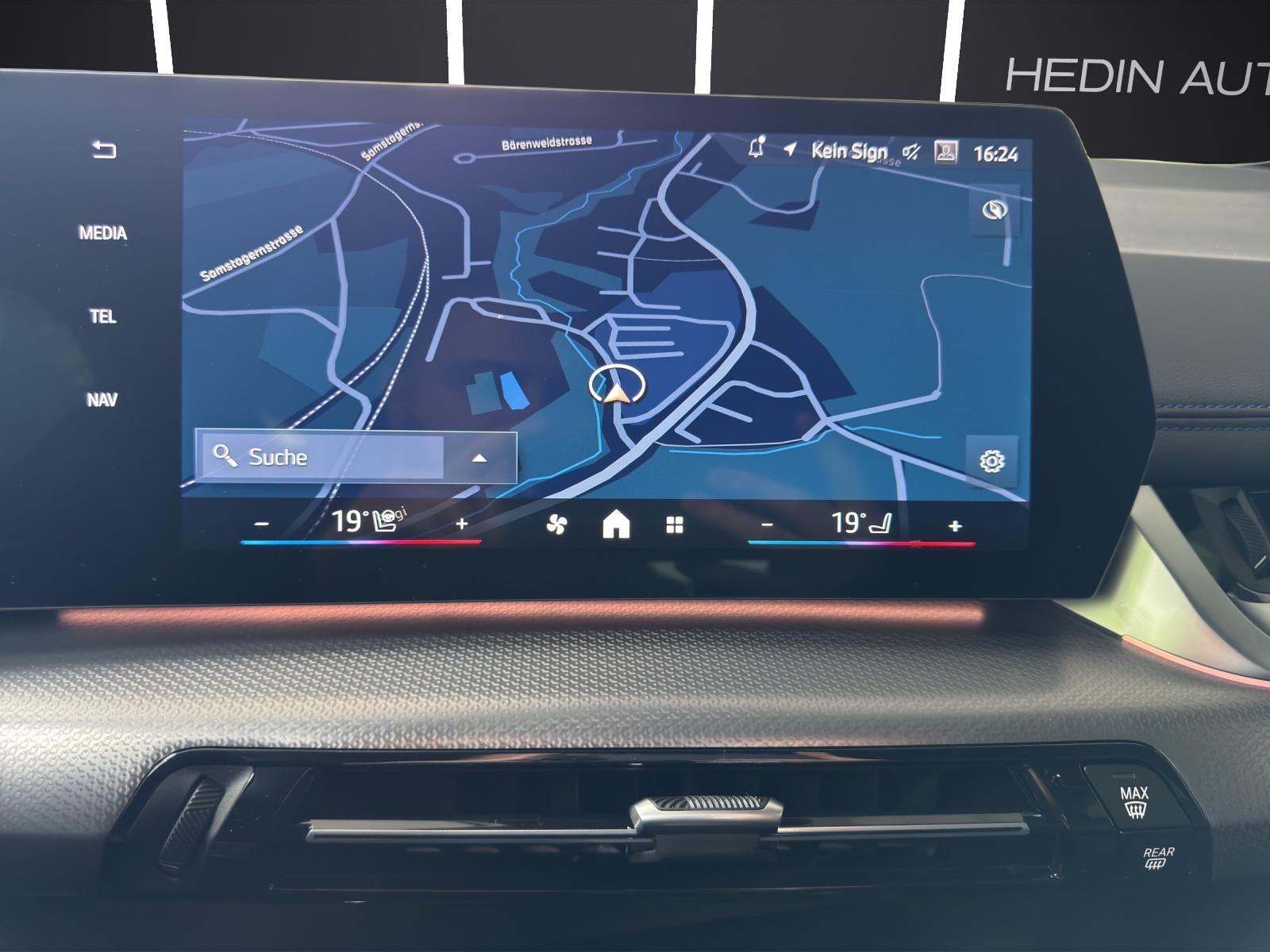 BMW 230e xDrive paddles Active Tourer-image-12