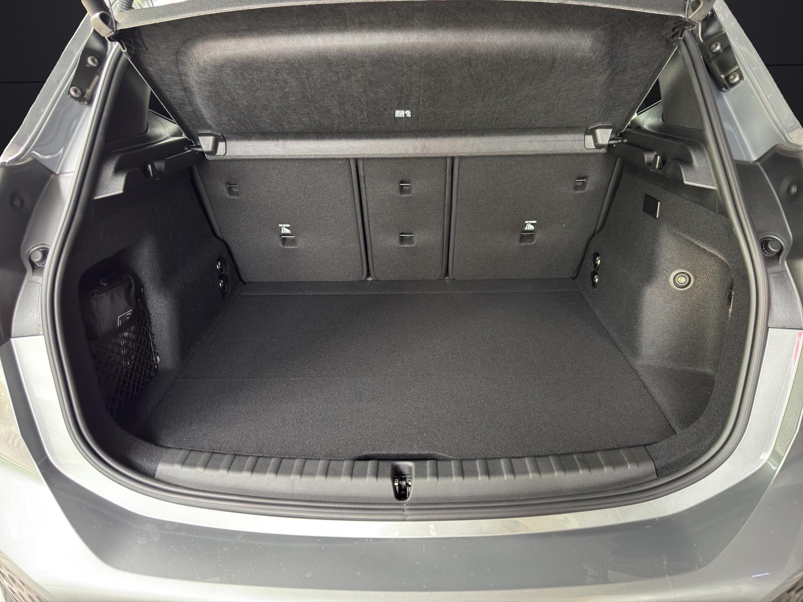BMW 230e xDrive paddles Active Tourer-image-9